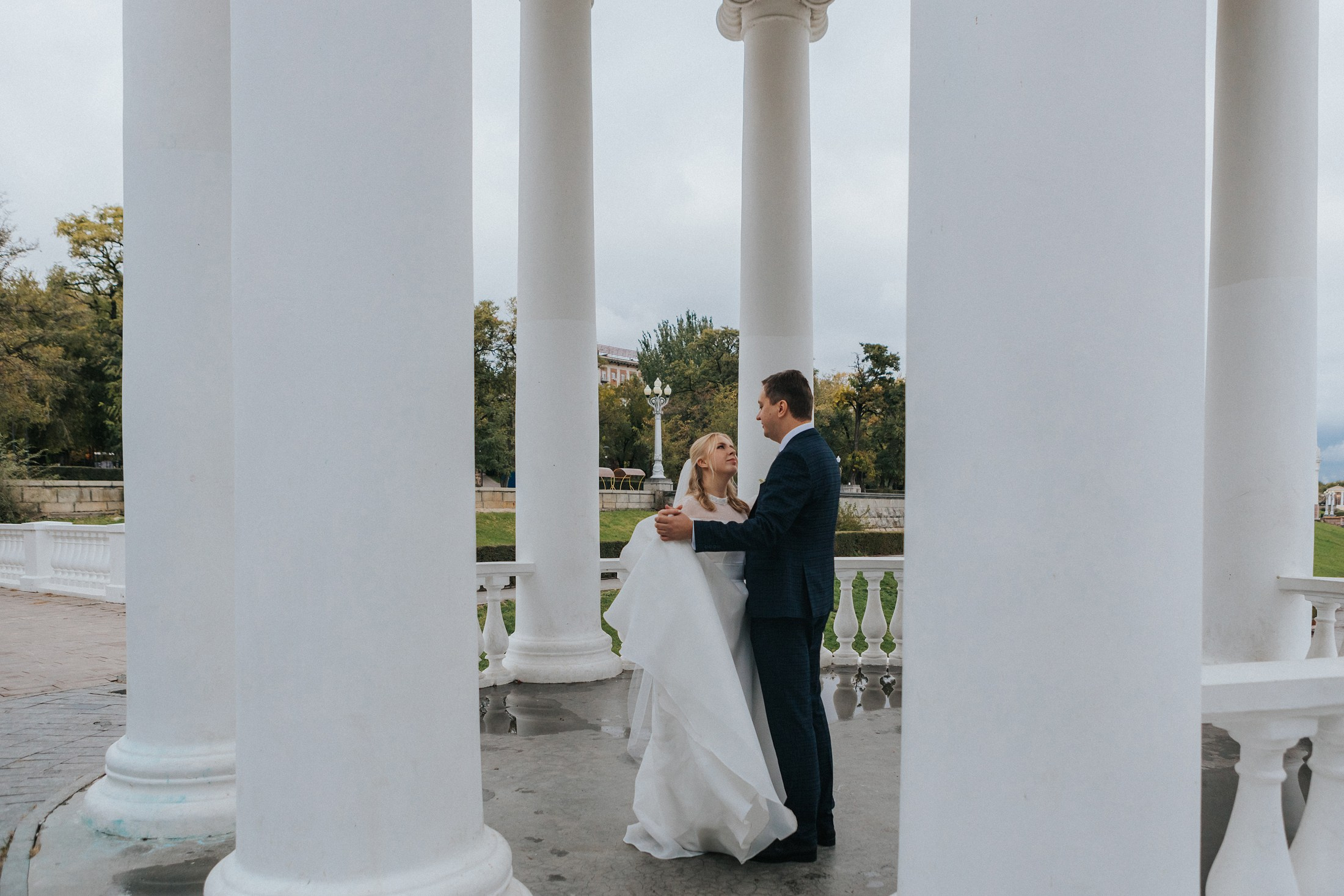 Егор и Екатерина. Осень, музей Машкова. Фотографы в городе Волгограде — Людмила Агеева и Алексей Околелов
