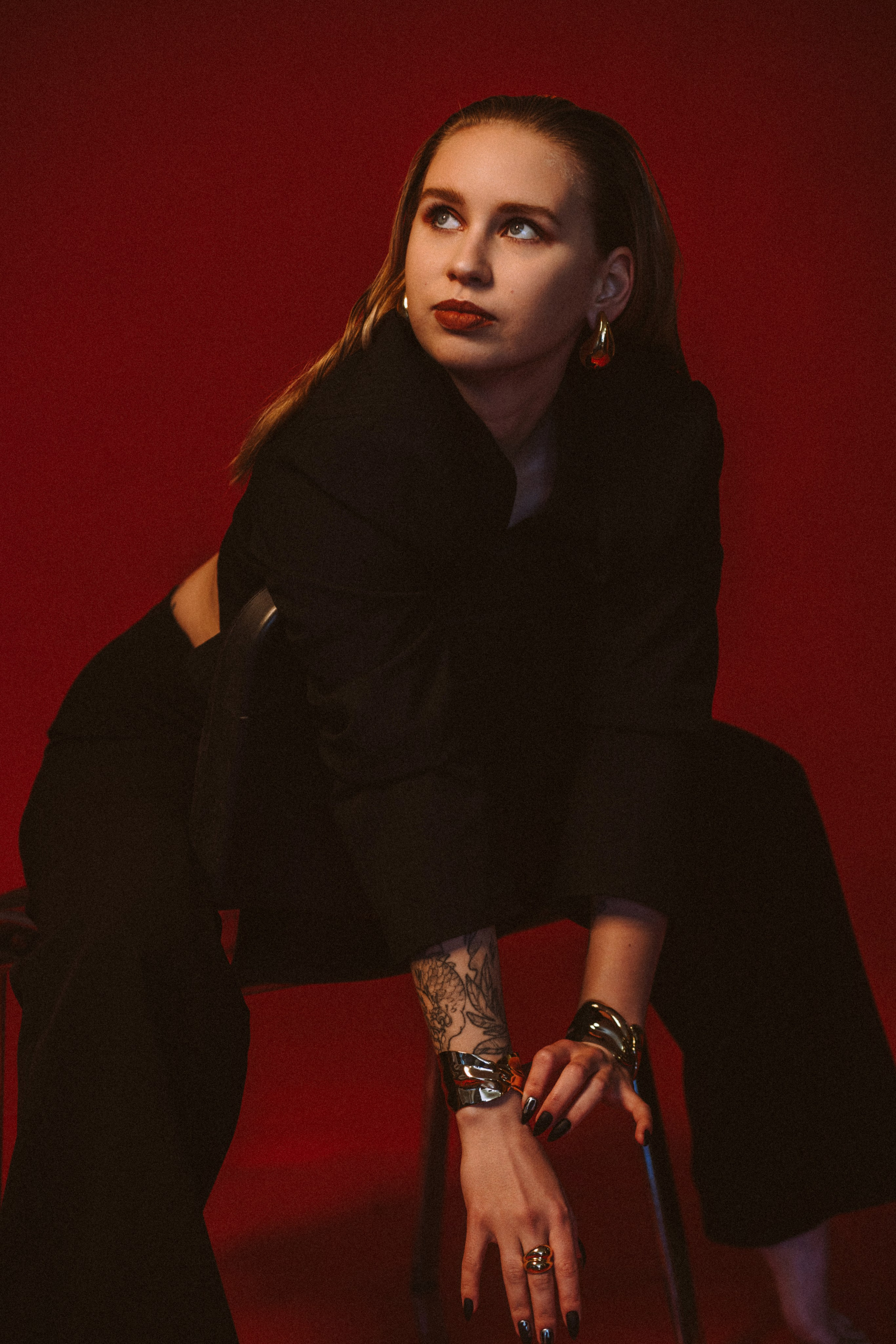 Арина на красном. Семейный фотограф в Вышнем Волочке — Ульяна Иванова | Фотосессии для всей семьи