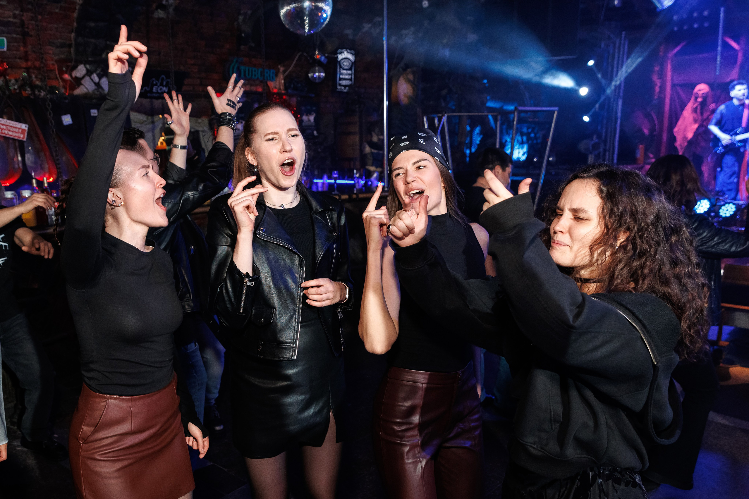 Юбилей в Sexton