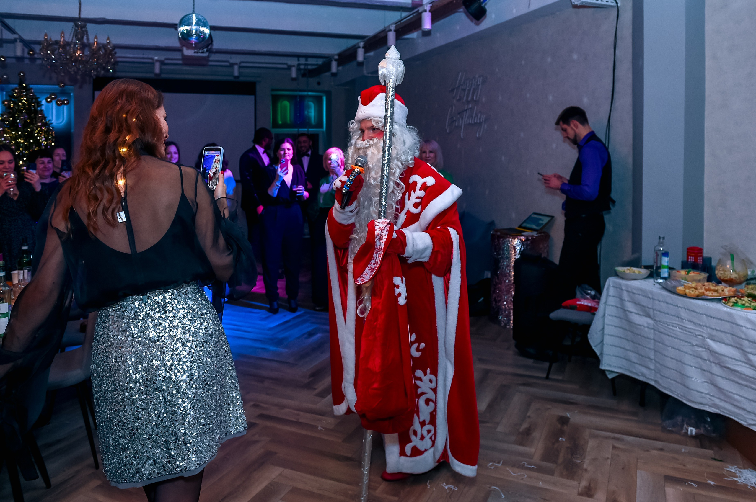 Репортажный фотограф на Новогодний корпоратив. Фотосессии в Москве, женский и семейный фотограф Юлия Михайленко