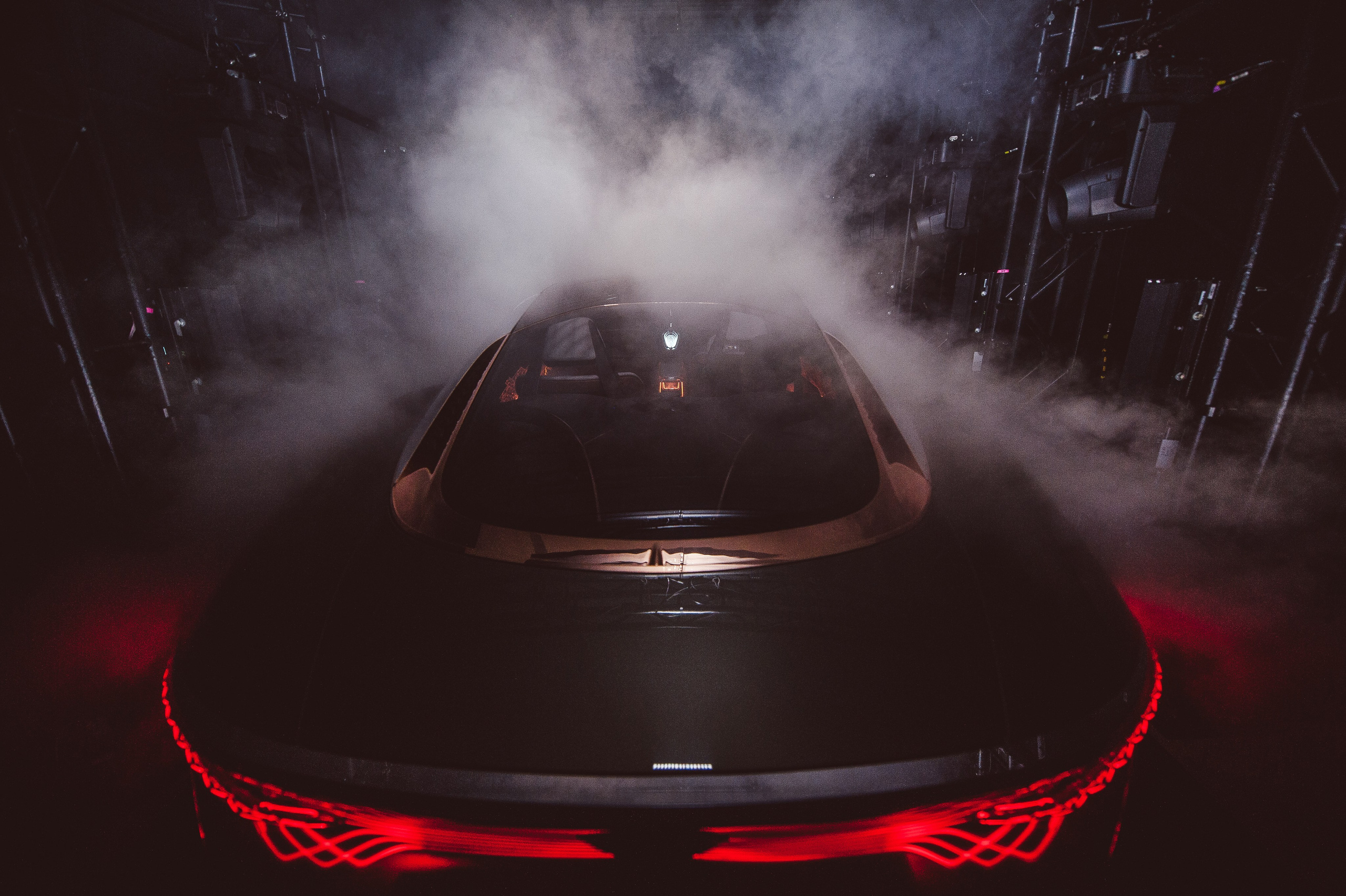 Премьера Bentley100EXP, Кру Великобритания. Репортажный фотограф Андрей Бузин