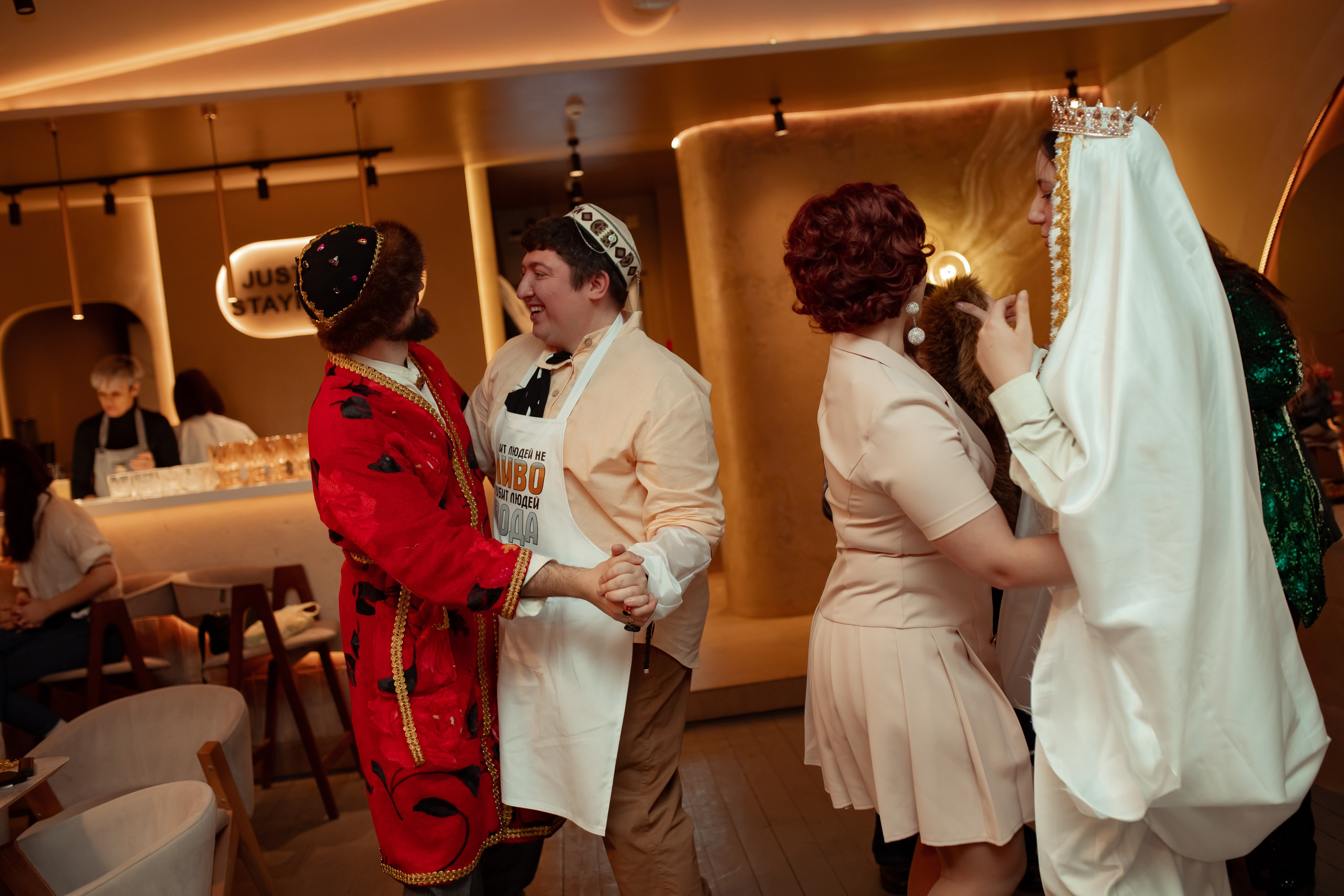 Юбилей Анны в стиле Гайдая. Семейный и детский фотограф в Москве Дорогова Екатерина