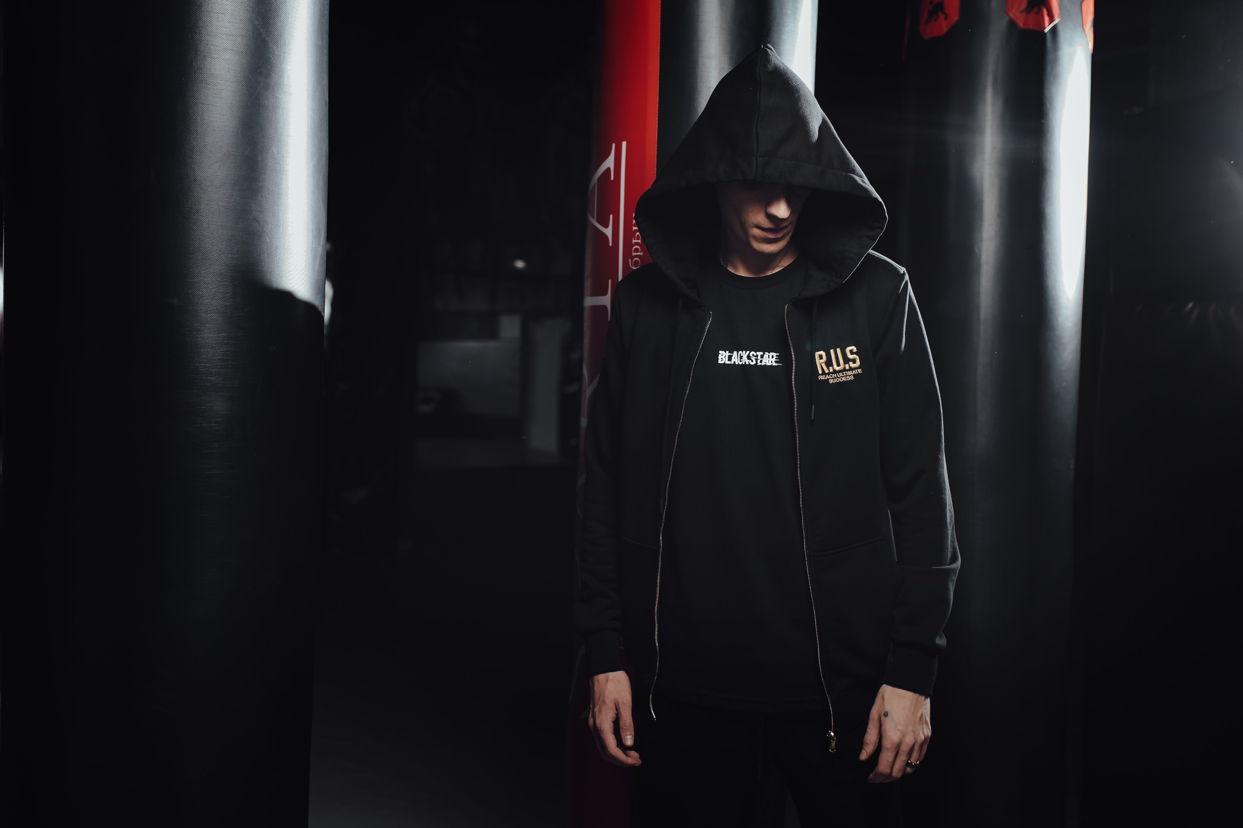 Магазин одежды Blackstar wear. Фотограф в Крыму Романенко Даниил