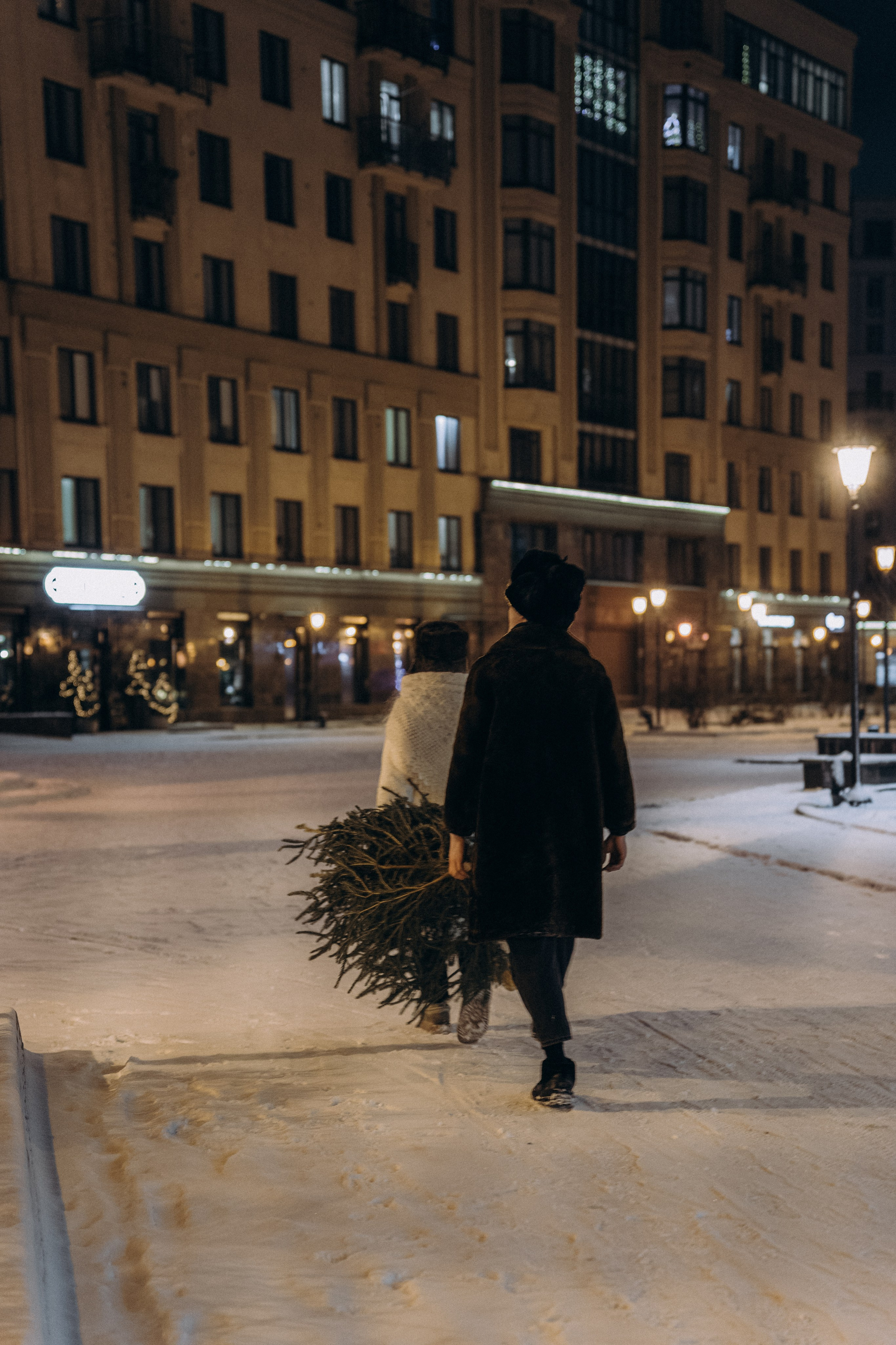 НОВОГОДНЯЯ ПРОГУЛКА ПАРЫ ПО ЧЕРНЫШЕВСКОЙ ПЕРЕД НОВЫМ ГОДОМ. Профессиональный фотограф, Санкт-Петербург — Виктория Богомолова