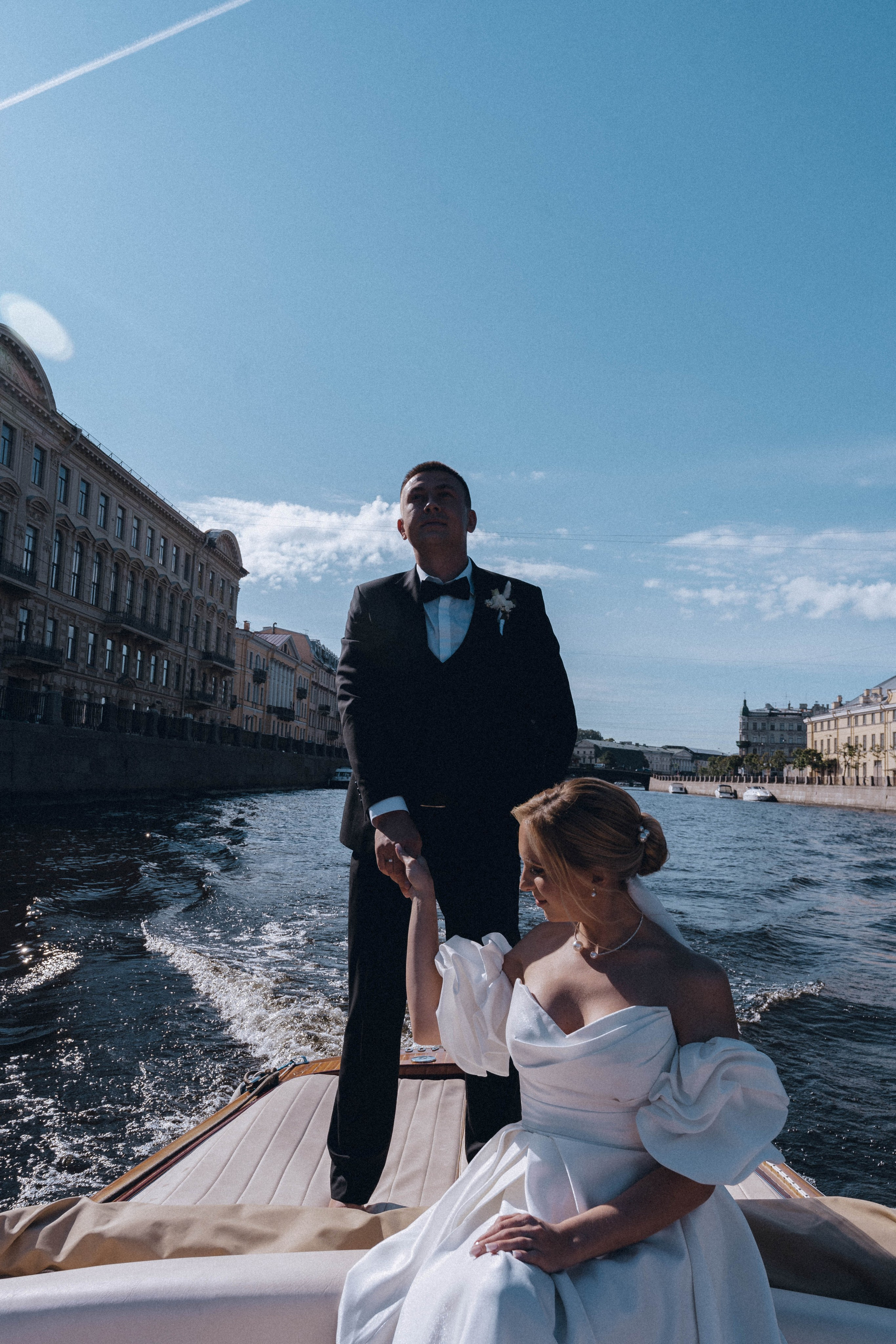 СВАДЕНБНАЯ СЬЕМКА НА КАТЕРЕ ПО КАНАЛАМ САНКТ-ПЕТЕРБУРГА И В АКВАТОРИИ НЕВЫ. Профессиональный фотограф, Санкт-Петербург — Виктория Богомолова