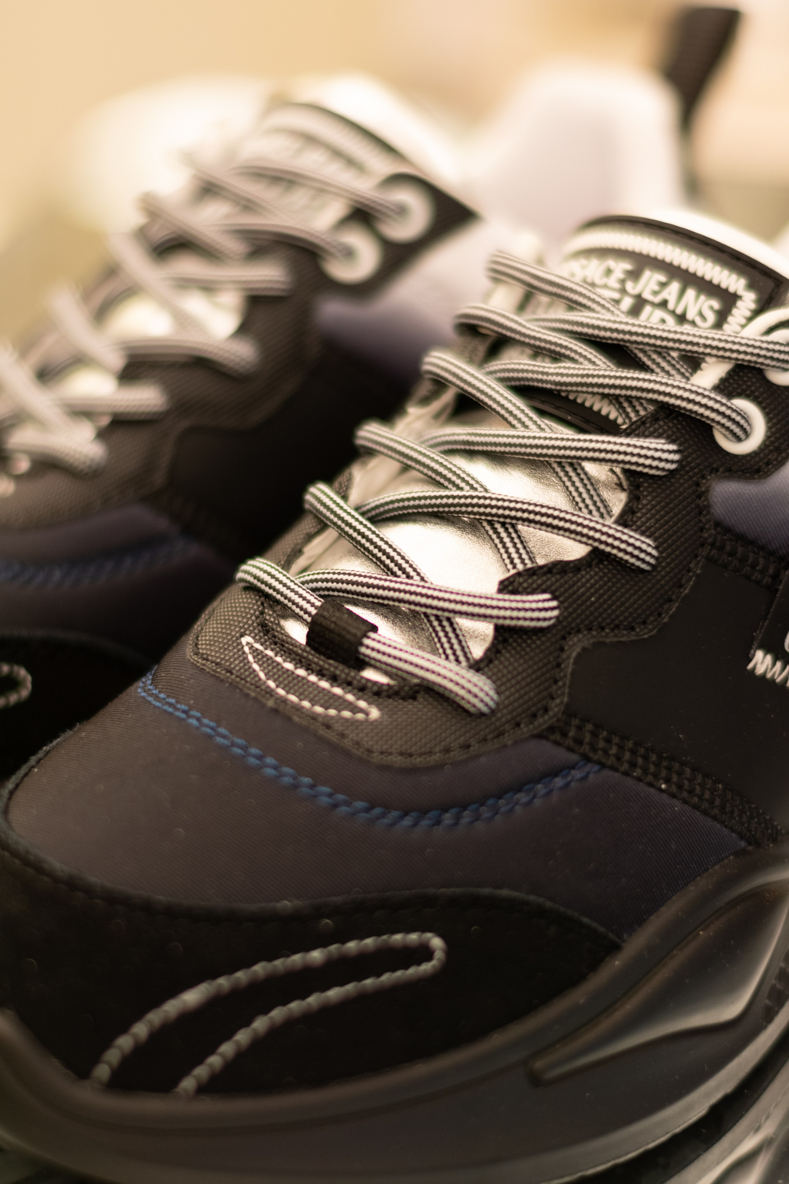 Для организаций. Предметная фотосессия для обувного магазина Capsula. Фотограф/видеограф Богдан Голованов