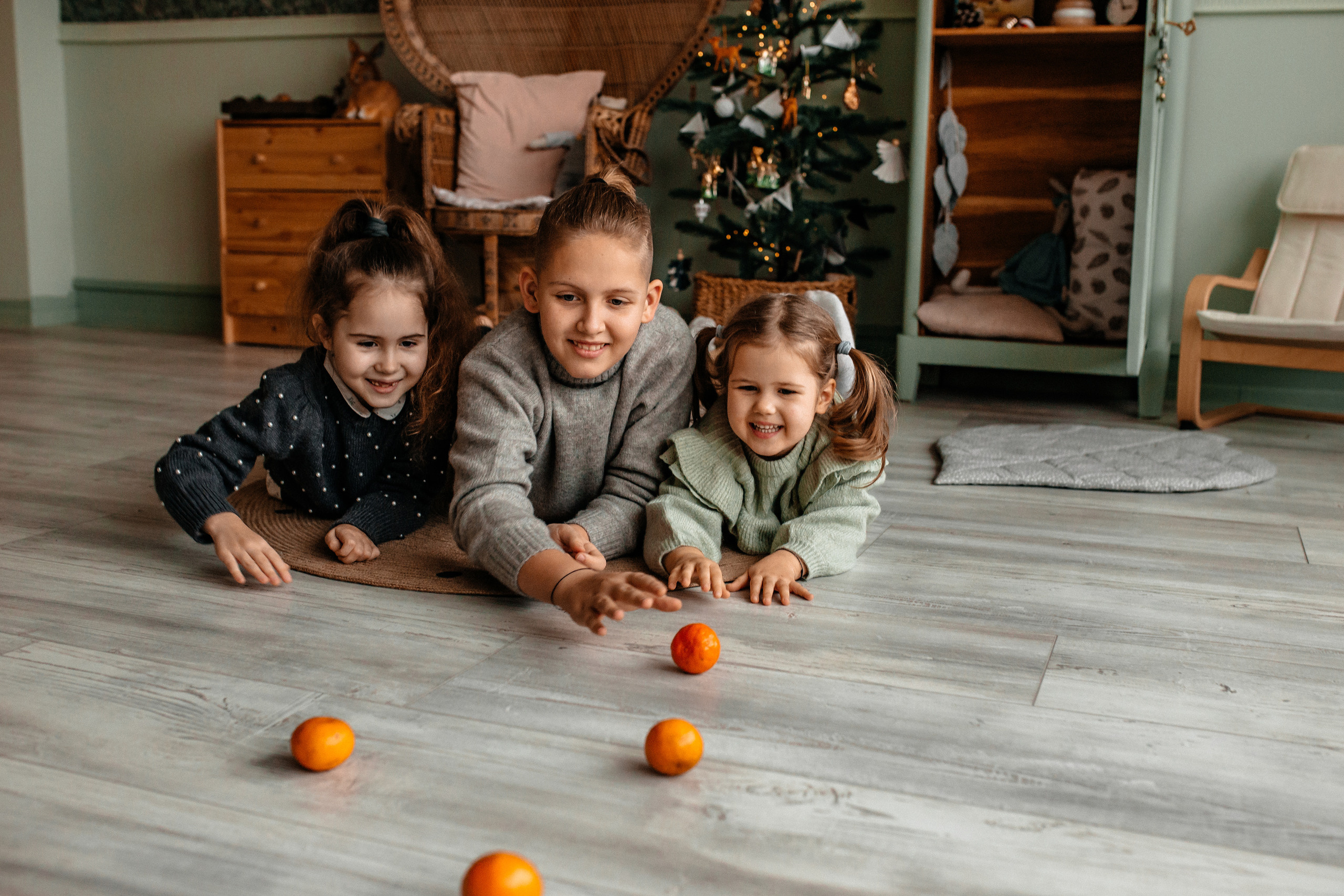 Инна+Виктор+Богдана+Кристина+Влад. Семейный фотограф в Минске Саша Павлюк