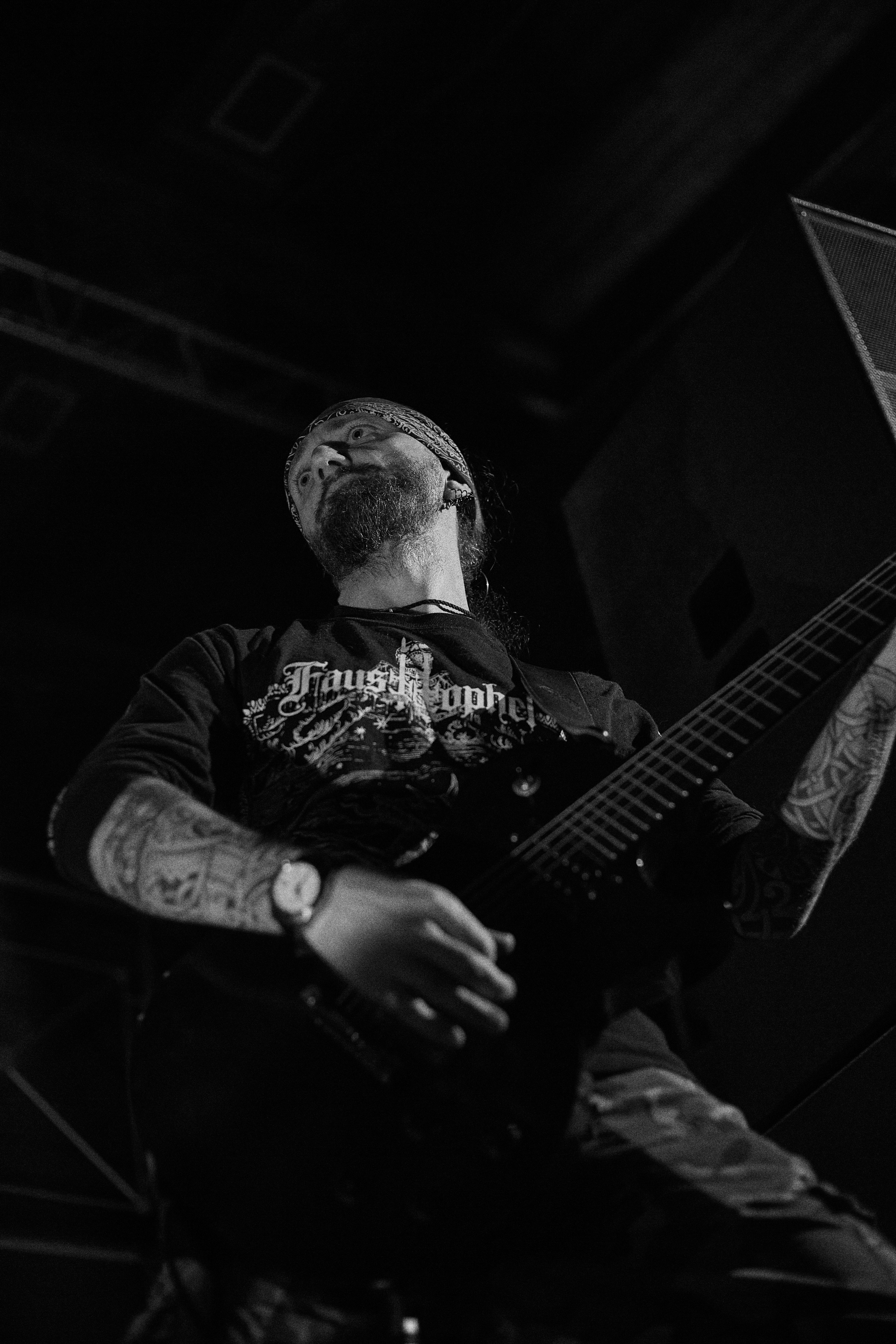 2023-11-03. Abysslooker