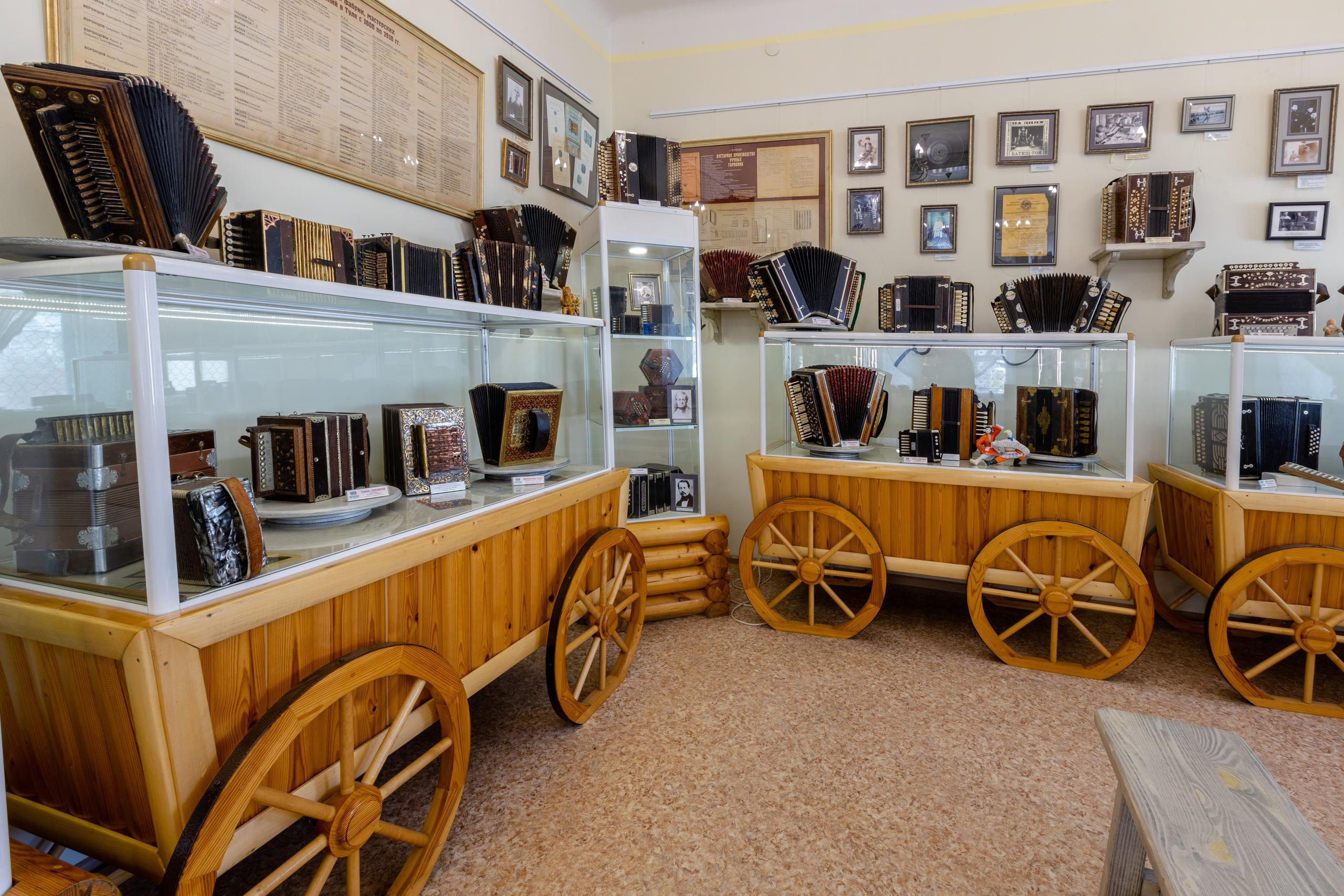 Интереьерная, потртетная, предметные съемки. Музей «Гармони Деда Филимона». Фотограф в Туле Крупский АнДРей. Фотостудия «КАДР71» в Туле