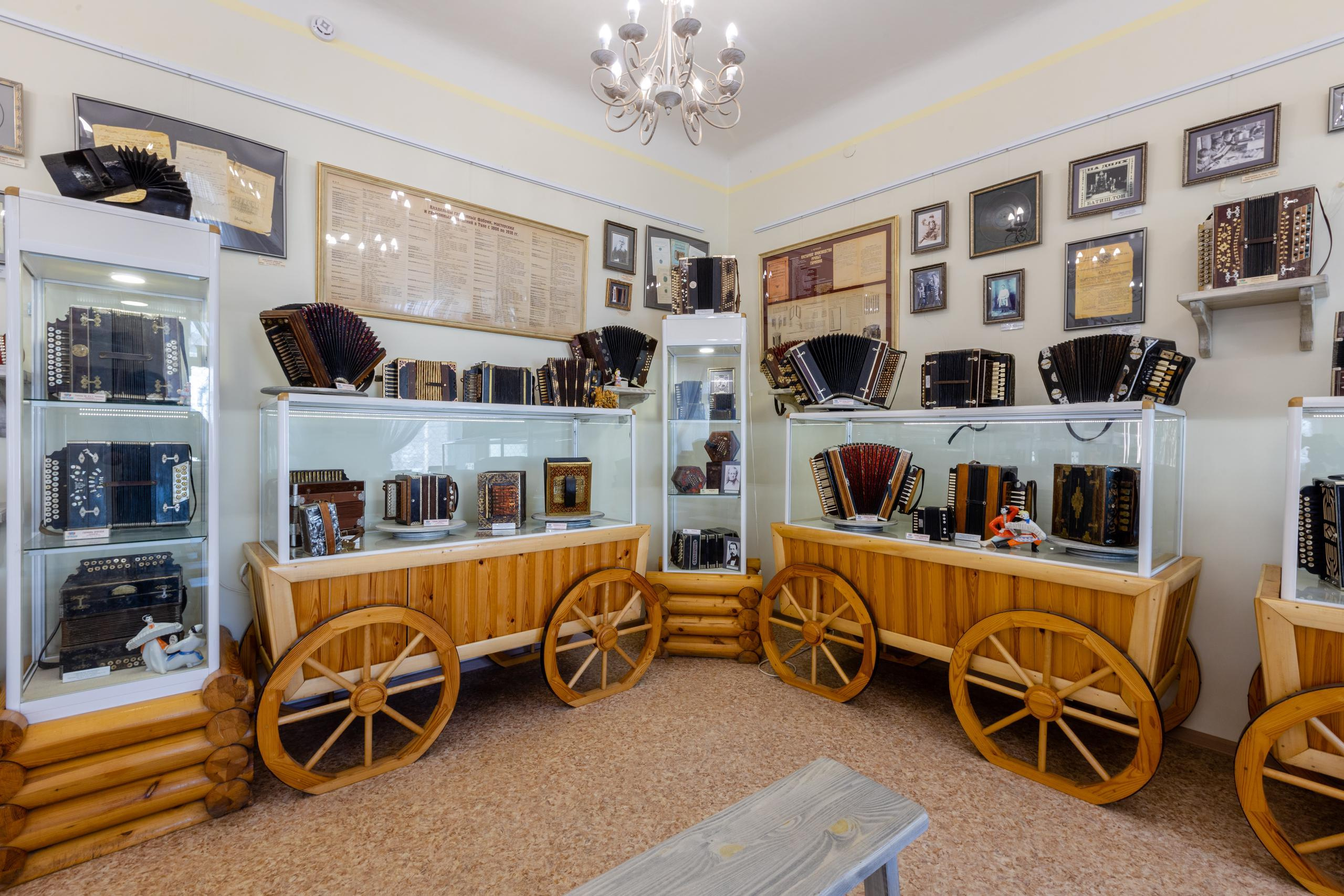 Интереьерная, потртетная, предметные съемки. Музей «Гармони Деда Филимона». Фотограф в Туле Крупский АнДРей. Фотостудия «КАДР71» в Туле