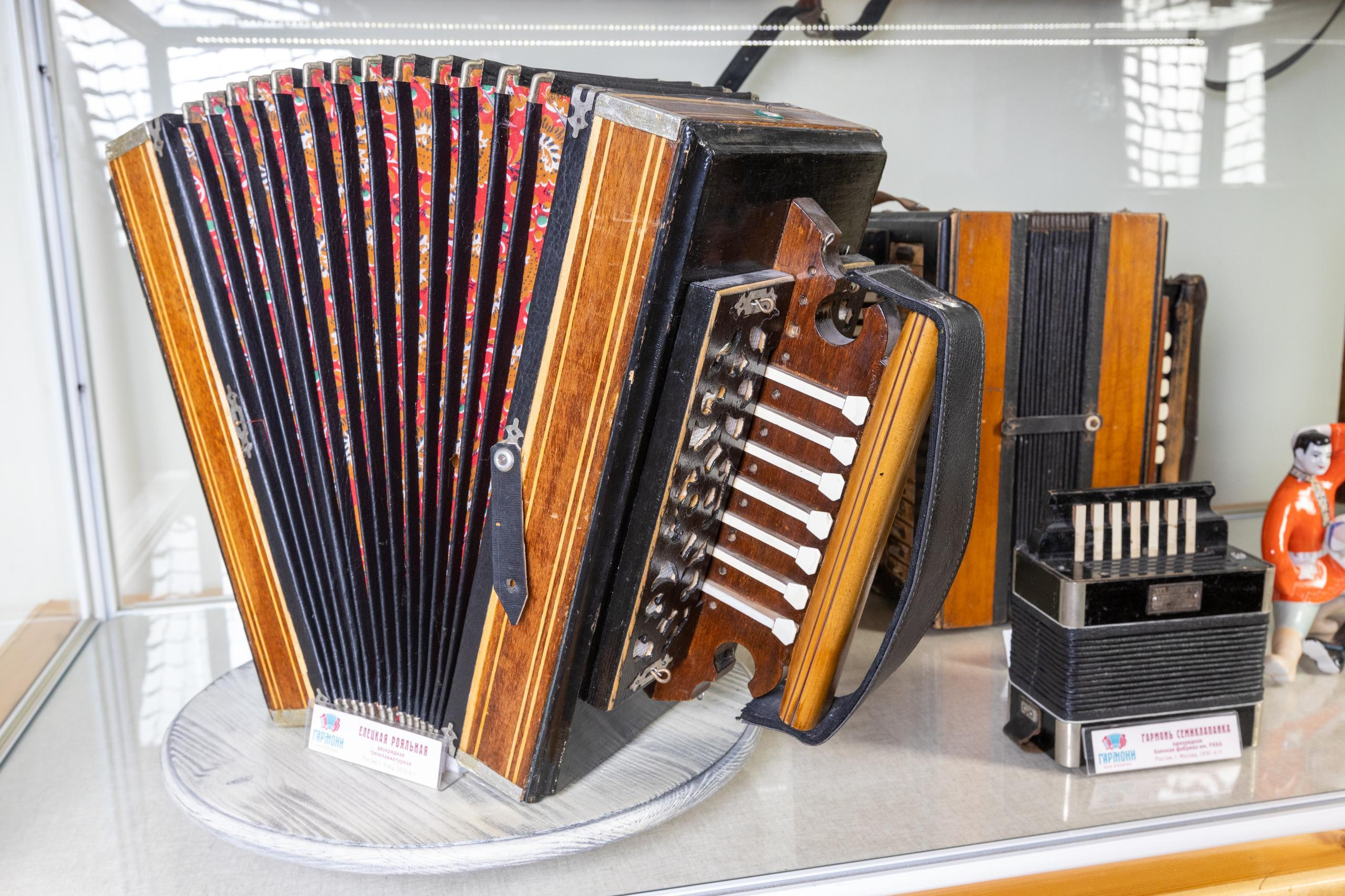 Интереьерная, потртетная, предметные съемки. Музей «Гармони Деда Филимона». Фотограф в Туле Крупский АнДРей. Фотостудия «КАДР71» в Туле