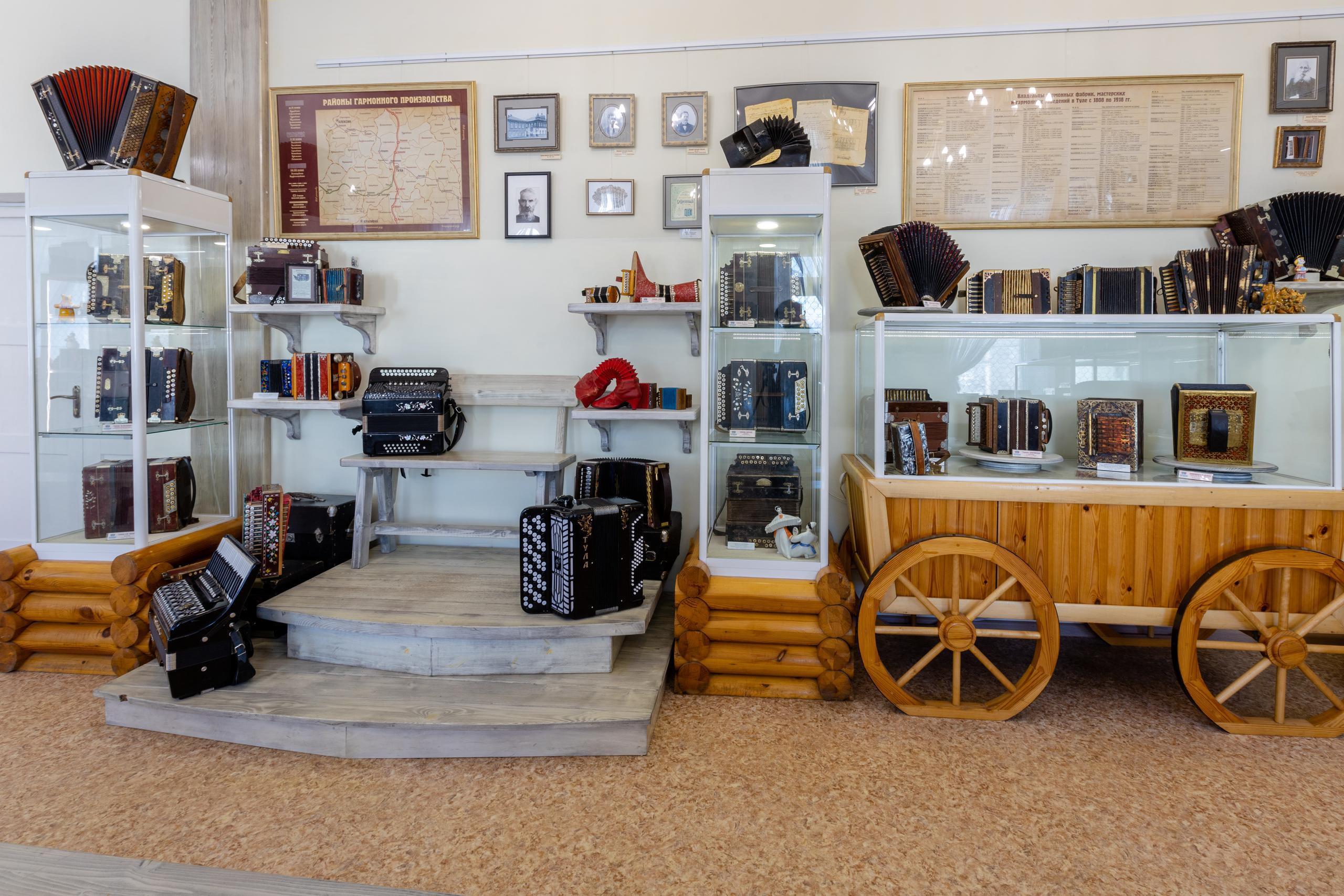 Интереьерная, потртетная, предметные съемки. Музей «Гармони Деда Филимона». Фотограф в Туле Крупский АнДРей. Фотостудия «КАДР71» в Туле
