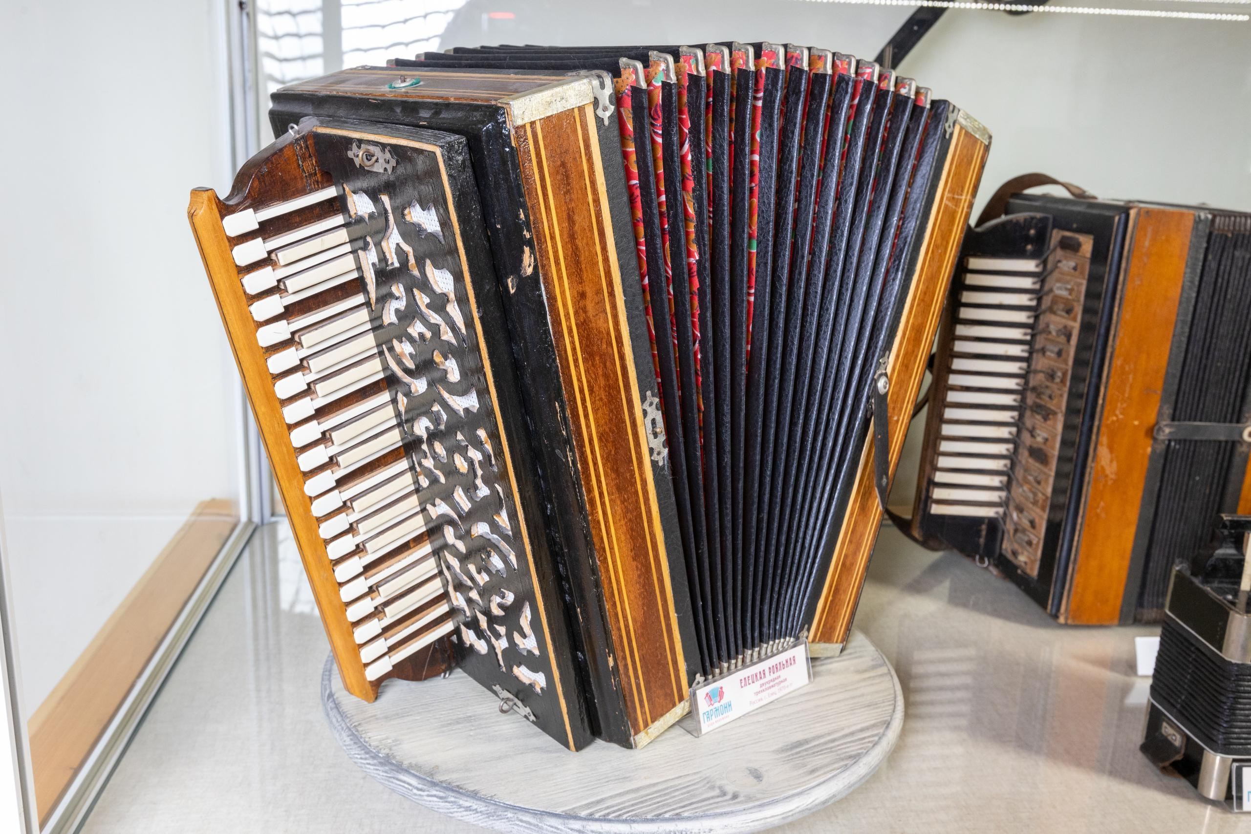 Интереьерная, потртетная, предметные съемки. Музей «Гармони Деда Филимона». Фотограф в Туле Крупский АнДРей. Фотостудия «КАДР71» в Туле