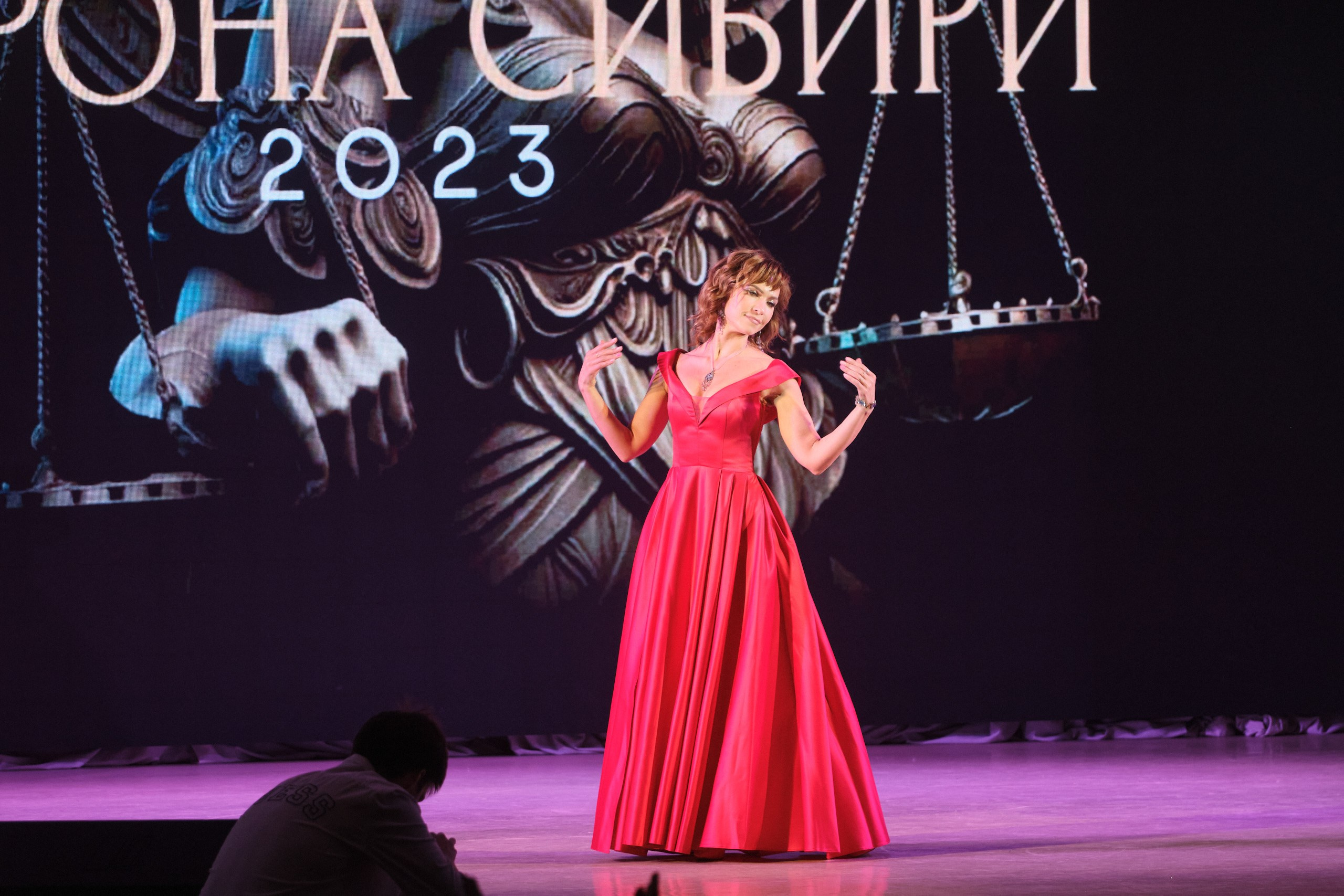 Мисс Корона Сибири. Антон Ив