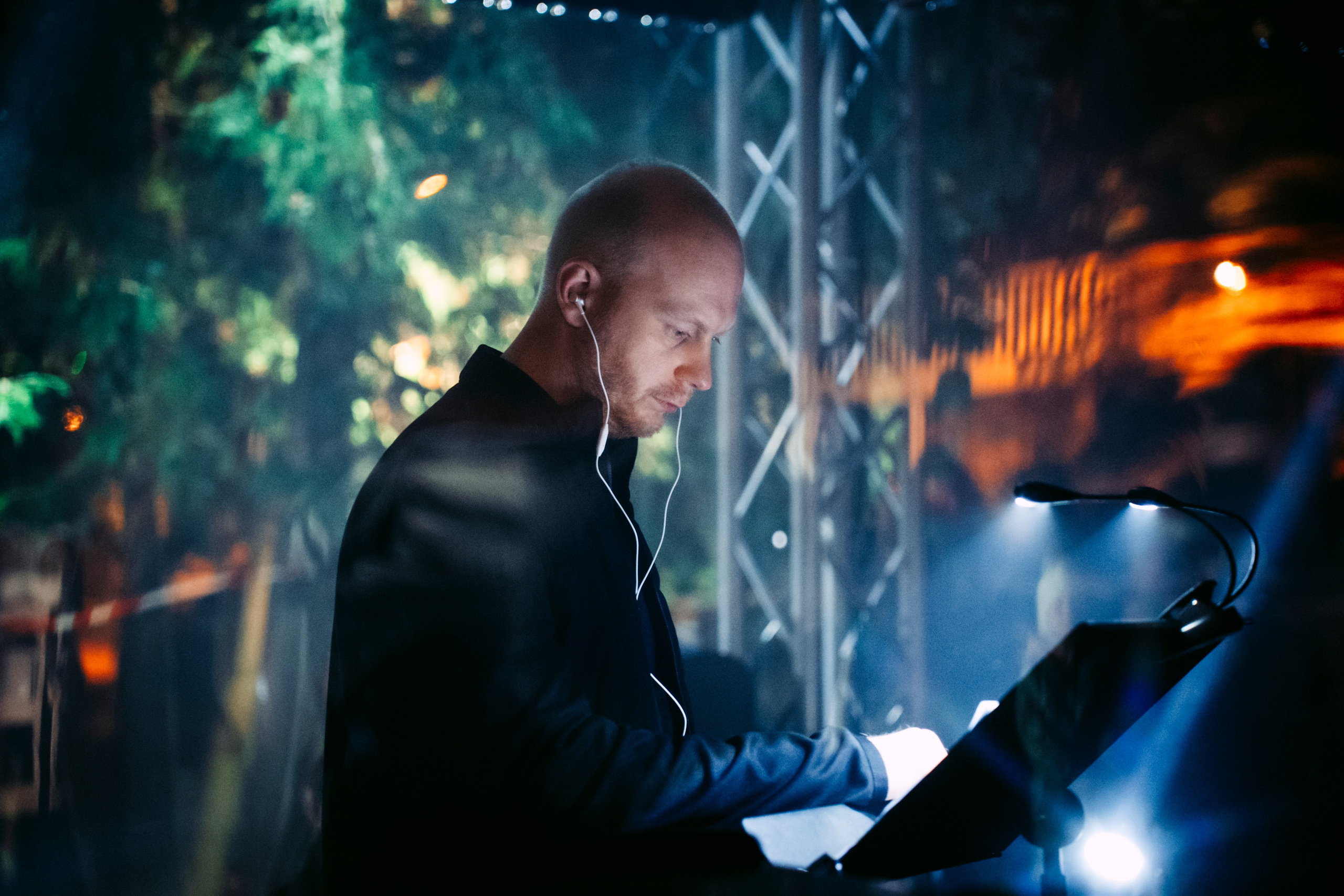 Synesthesia|Черное озеро. Главная