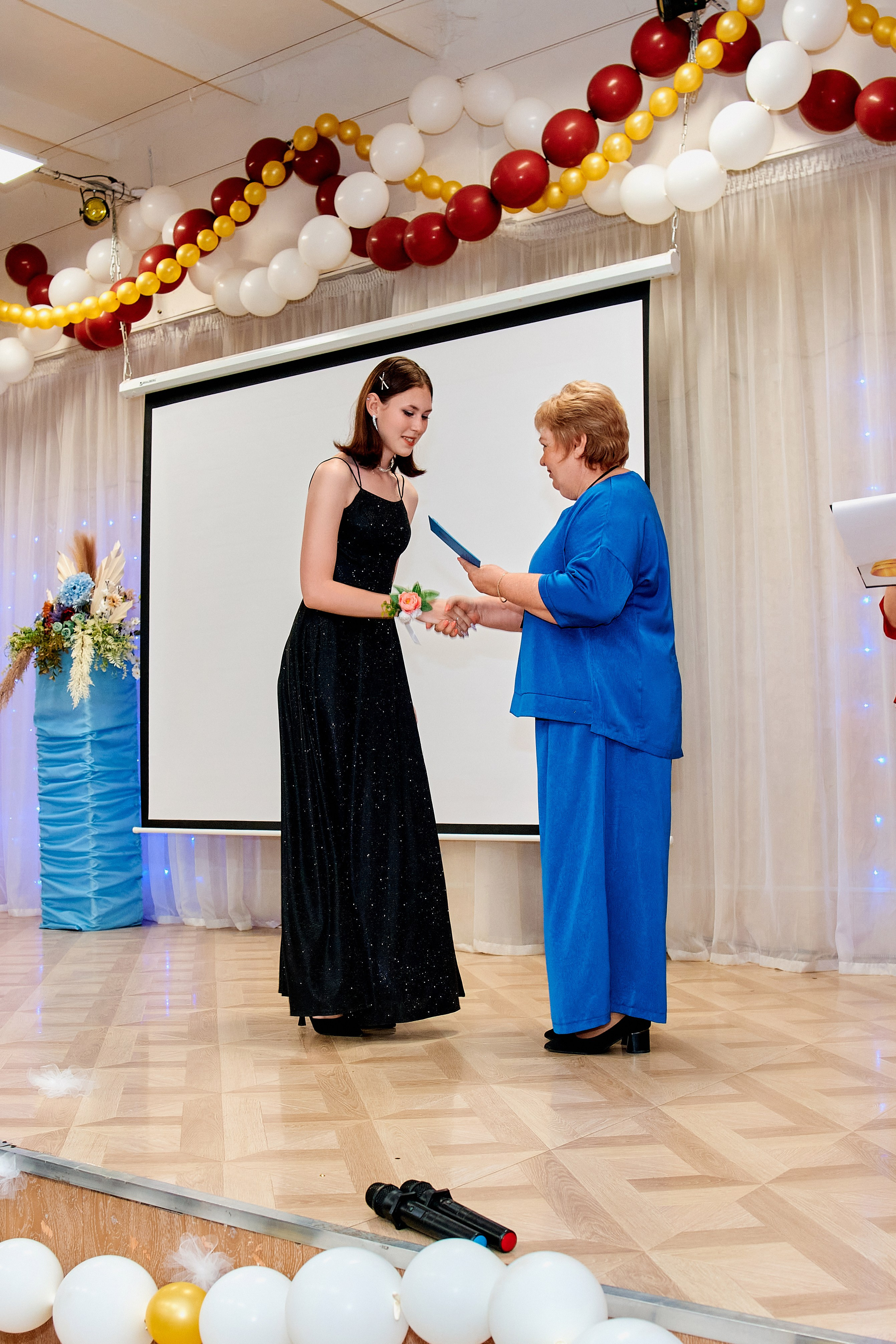 Выпускной 11Б. Школа 35. Фотограф Таганрог Анна Трайжон