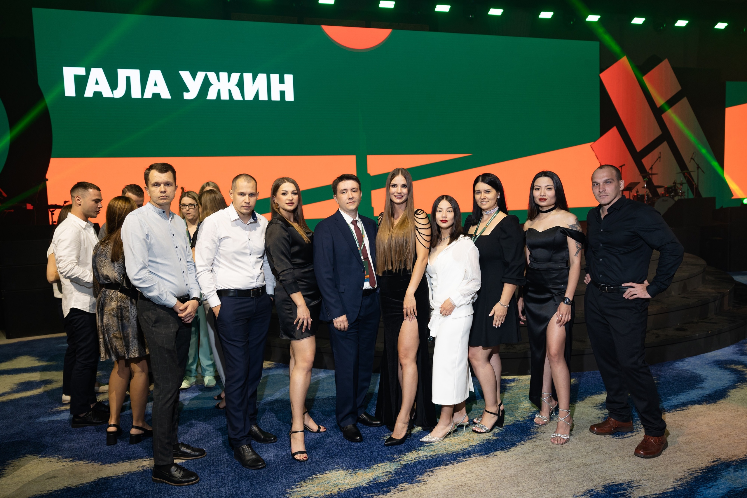 Точка Притяжения / Дубай. Фотограф Юлия Назарова