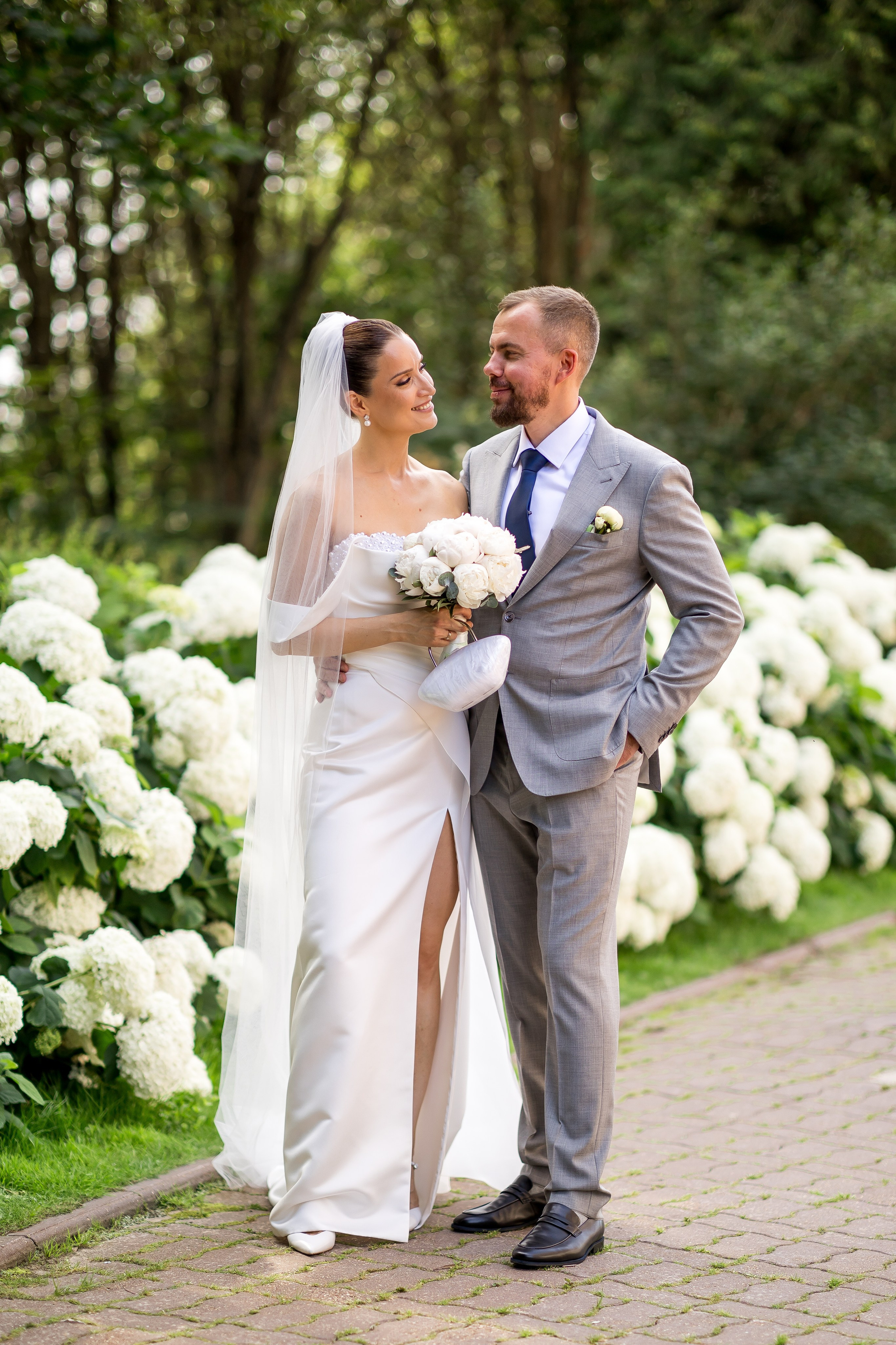 Роман и Елена. Фотограф FOTOBANKA