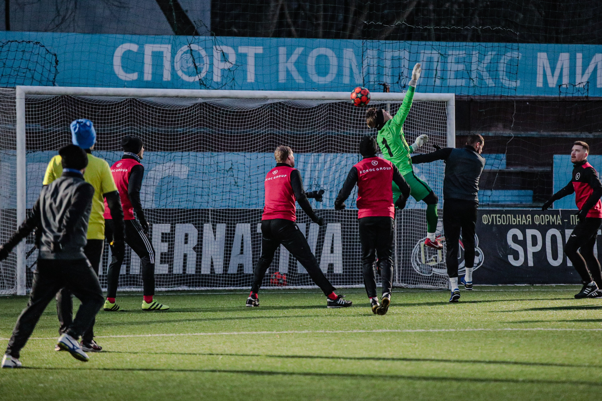 Футбол, ЛФЛ. Фотограф в Москве портреты | репортажи | спорт