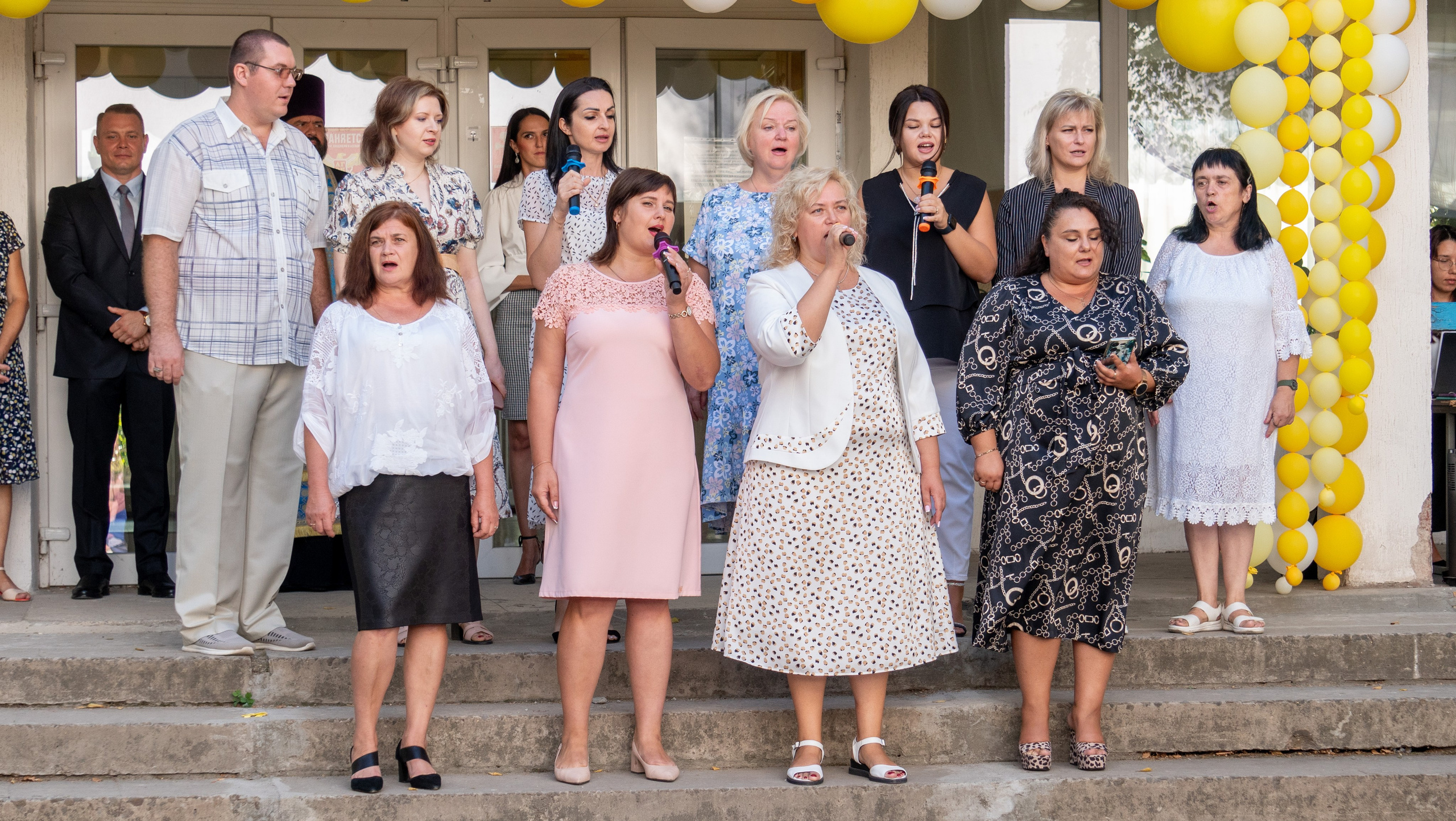 Сборные со школ. Фотограф в РФ и ЛНР Юлия Федосеева