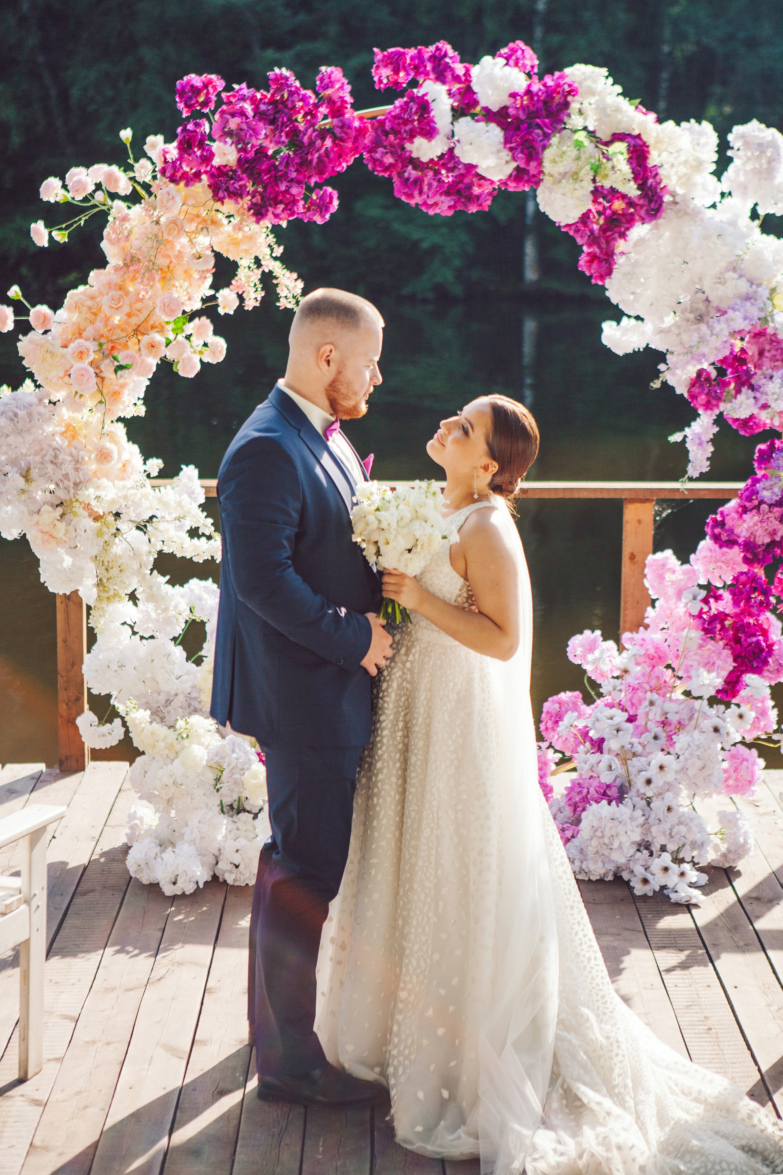 Свадебная фотосессия в отеле hartwell hotel и на патриарших прудах. Фотограф Ольга Ефремова