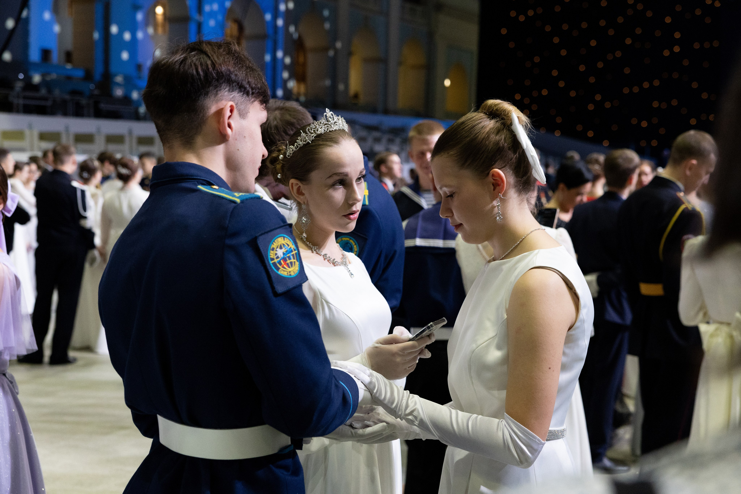 Кадетский бал. VICTOR SAPOZHNIKOV