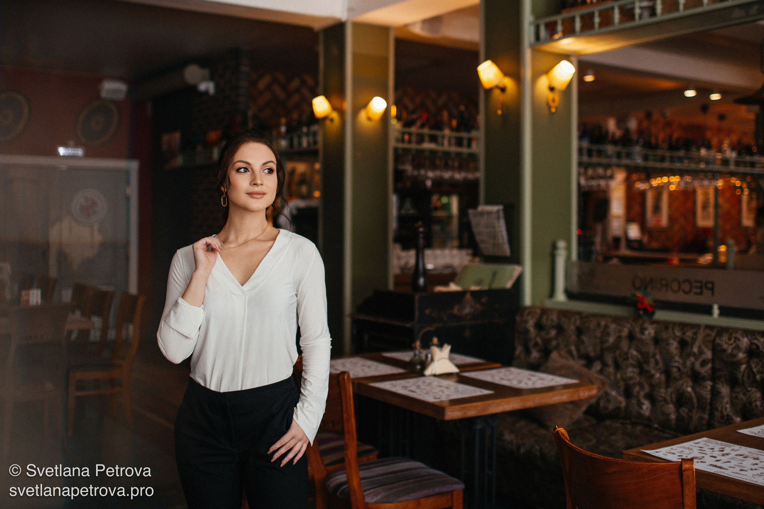 Индивидуальная съёмка в кафе. Зима 2021. Фотограф Светлана Петрова