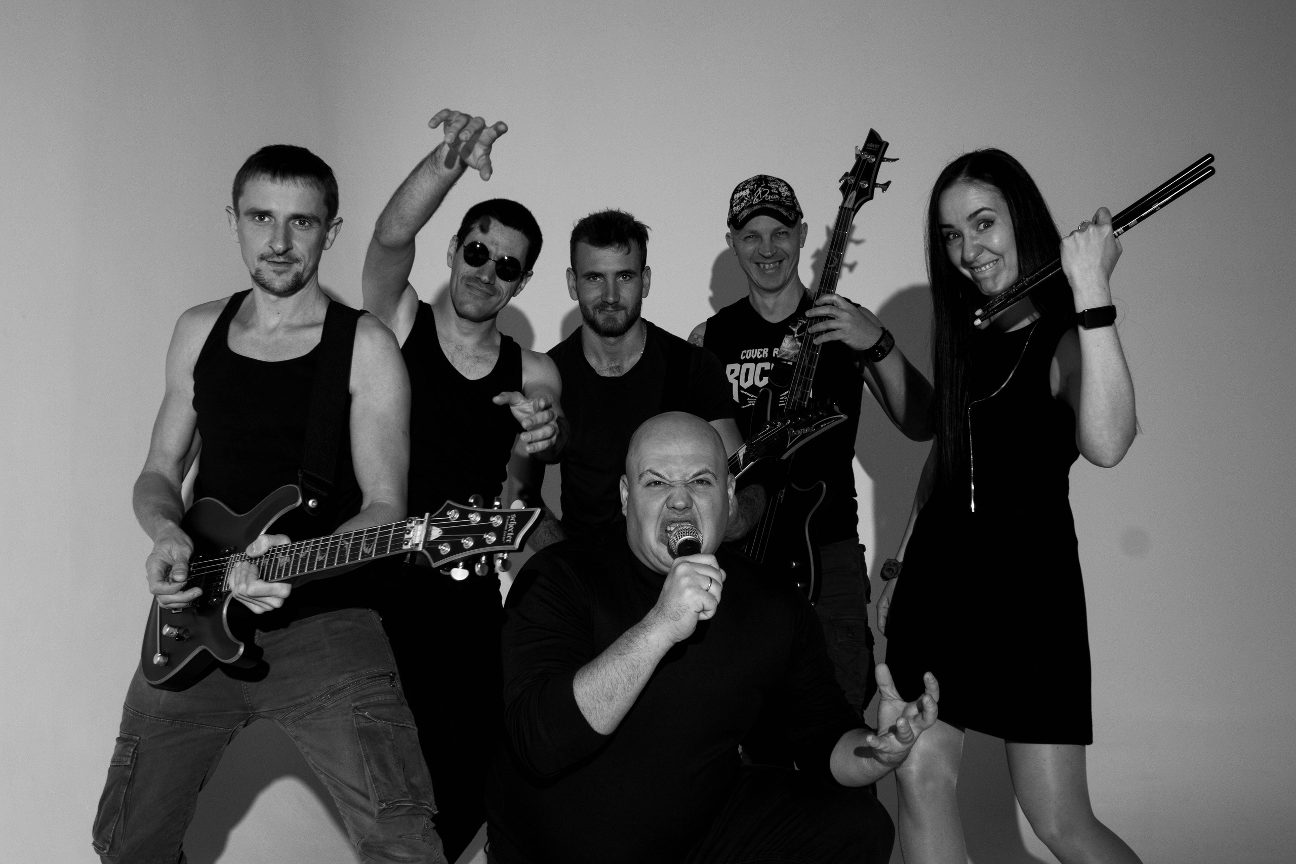 СТУДИЯ. Уличный фотограф Города N