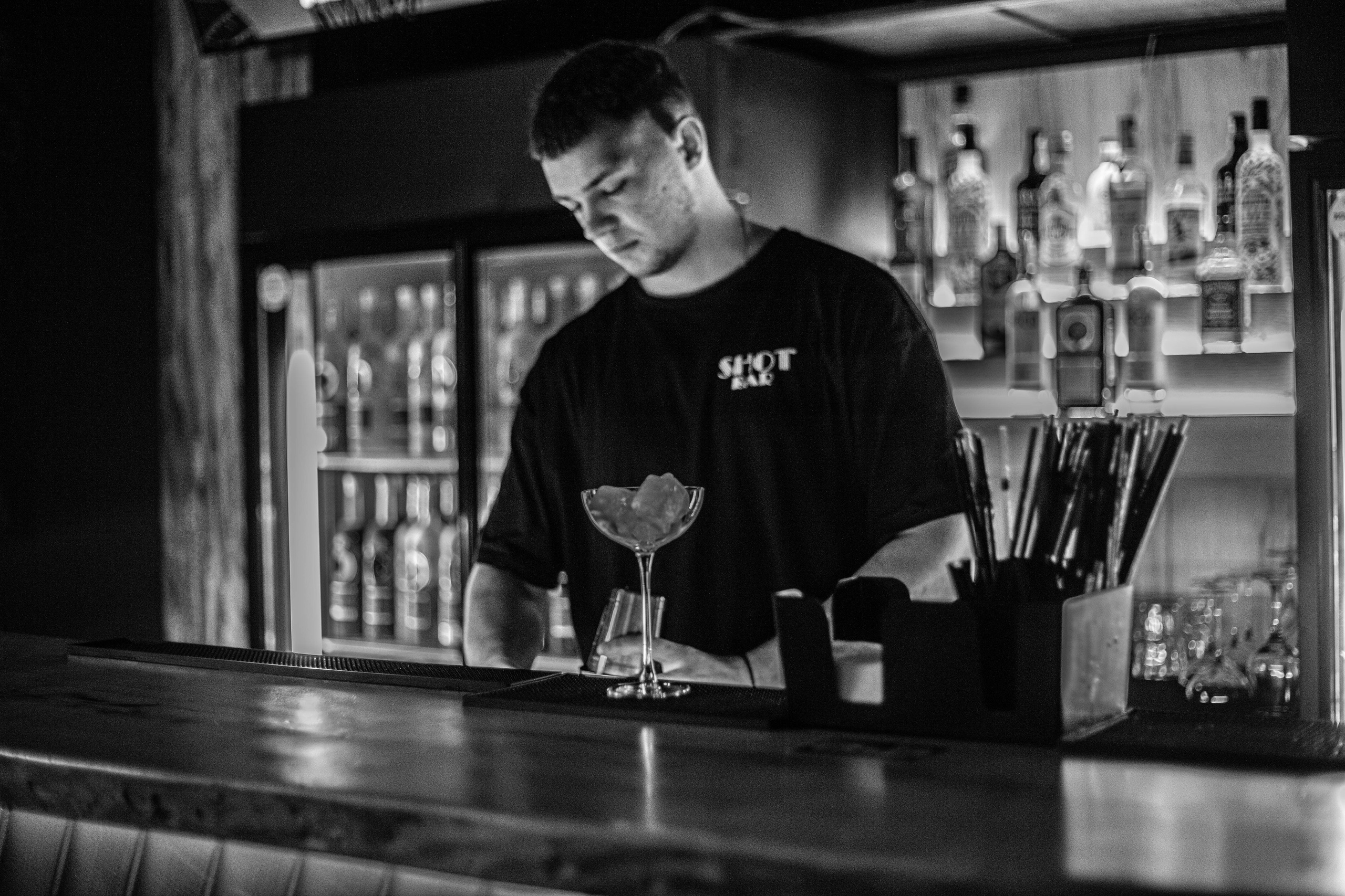 Шот Бар. Уличный фотограф Города N