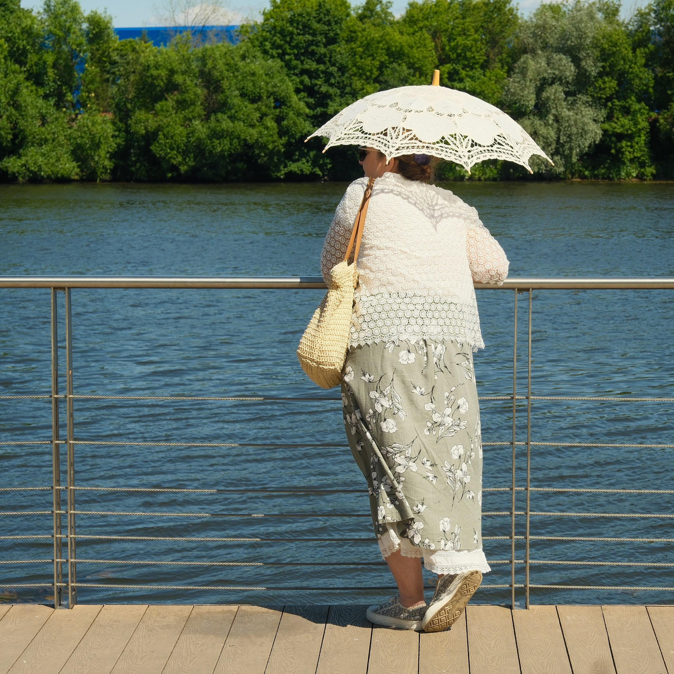 Улица, люди, жизнь…