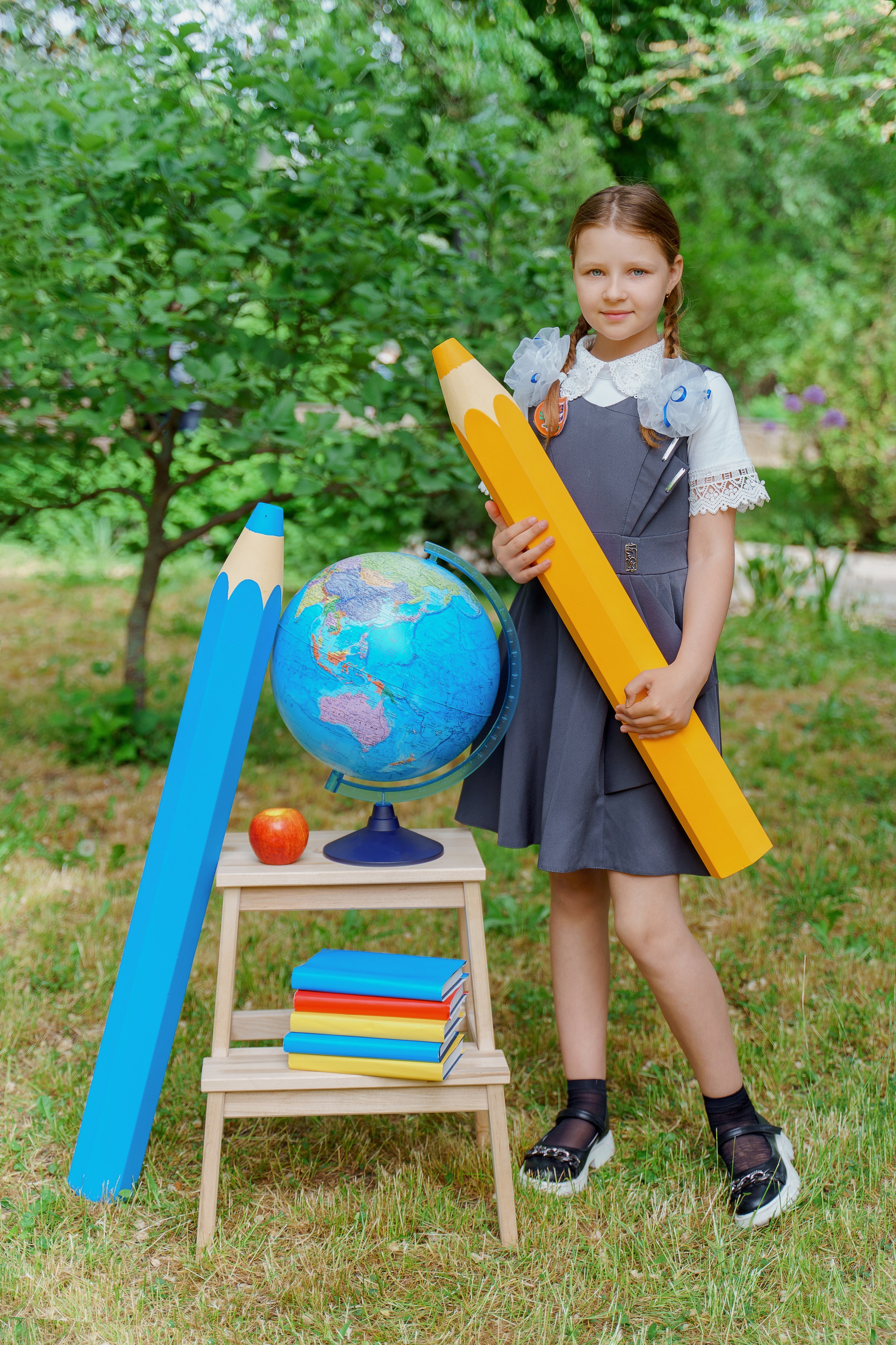 Дизайн «Лайт». Стильные выпускные альбомы и индивидуальные фотосессии в Таганроге