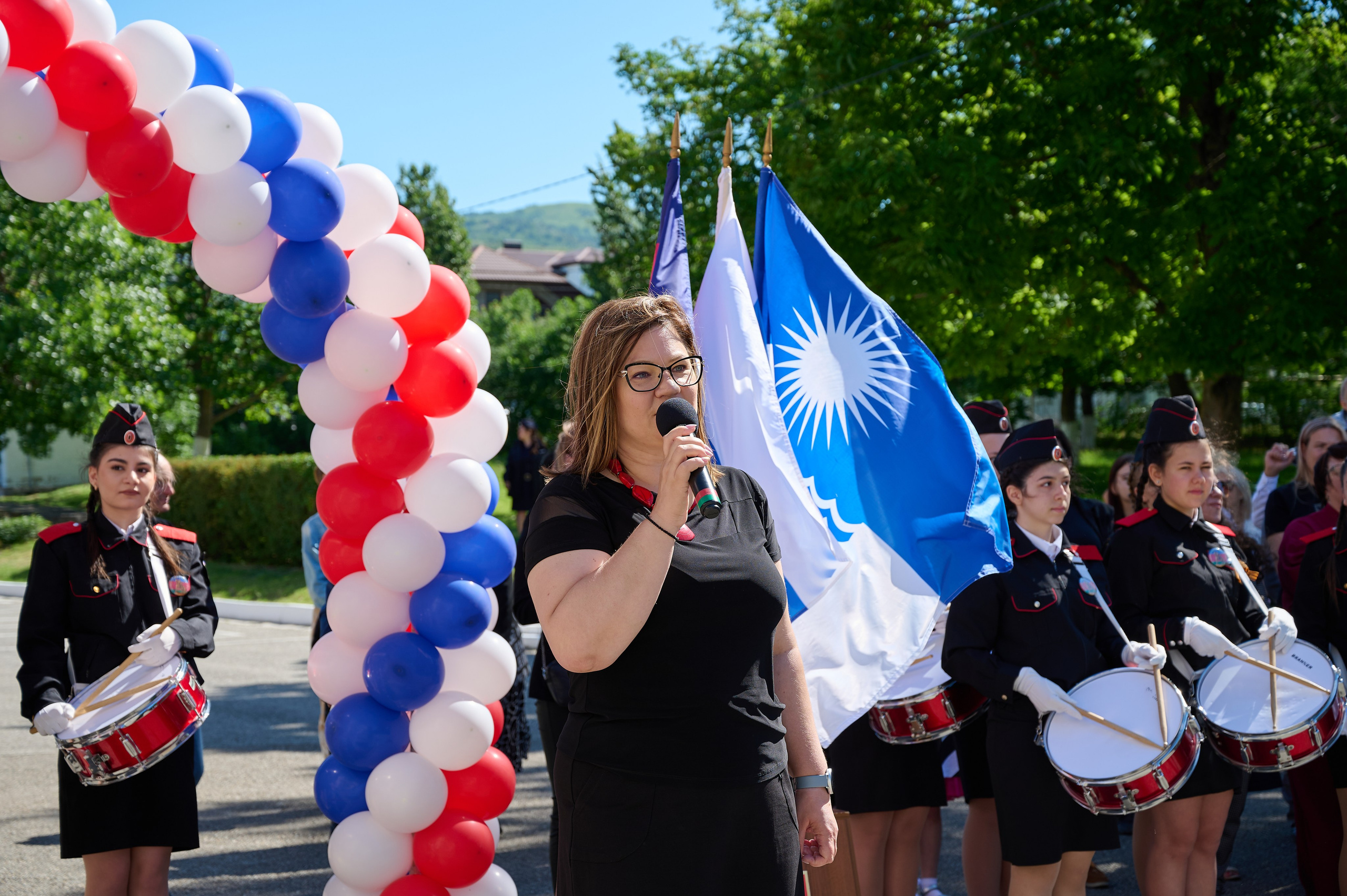 Последний звонок. Жизнь курорта Кабардинка в фотографиях