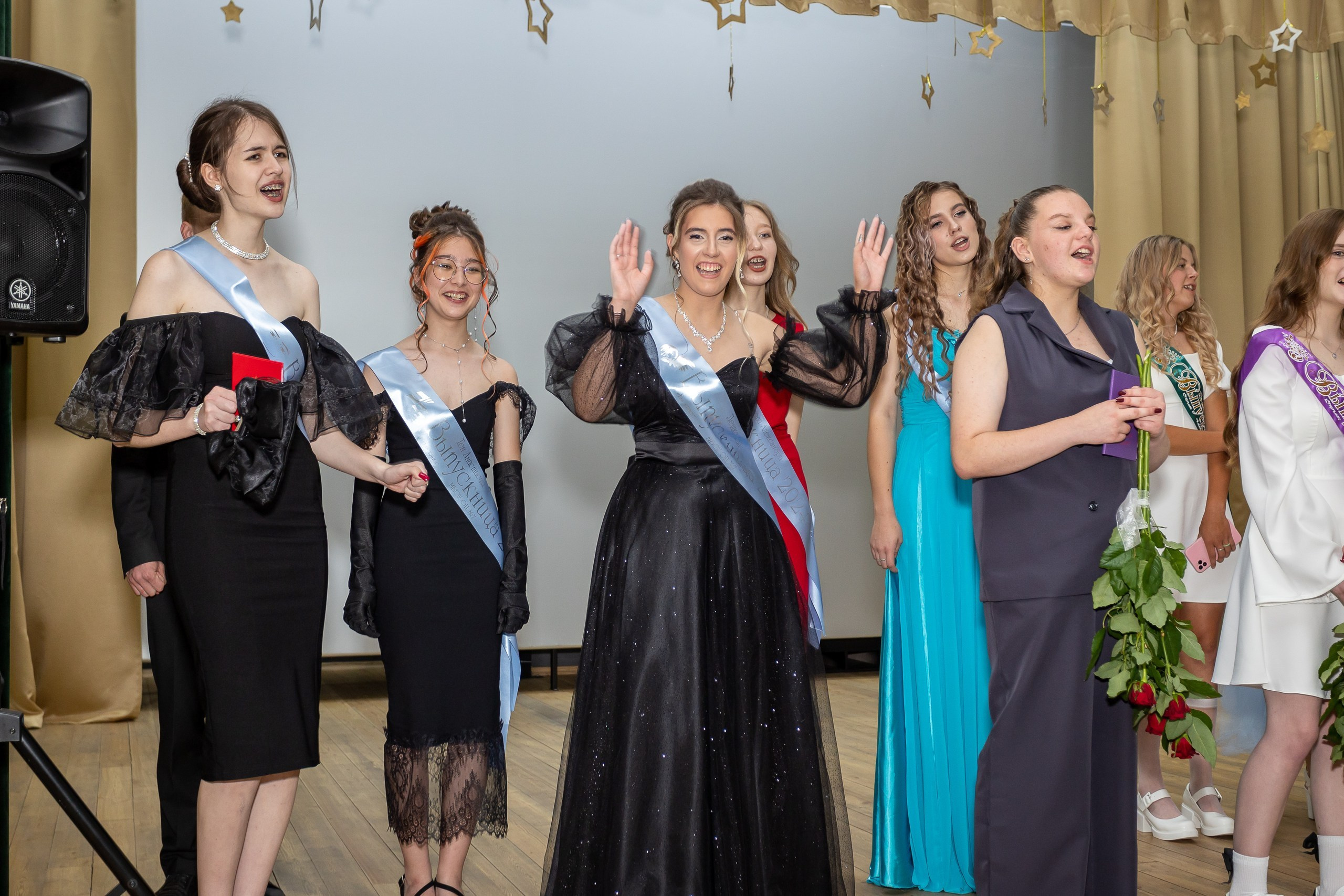 Вручение аттестата и выпускной вечер. Выпускные альбомы Майкоп, Краснодар Елена Золотарева