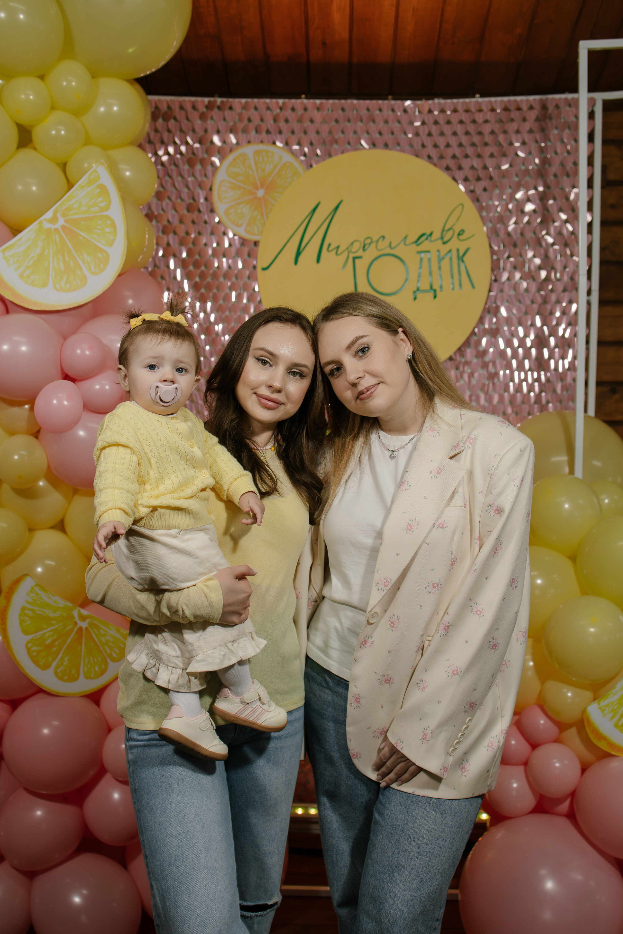 Мире 1 годик. Свадебный и семейный фотограф в Краснодаре/Геленджике/Сочи/Санкт-Петербурге