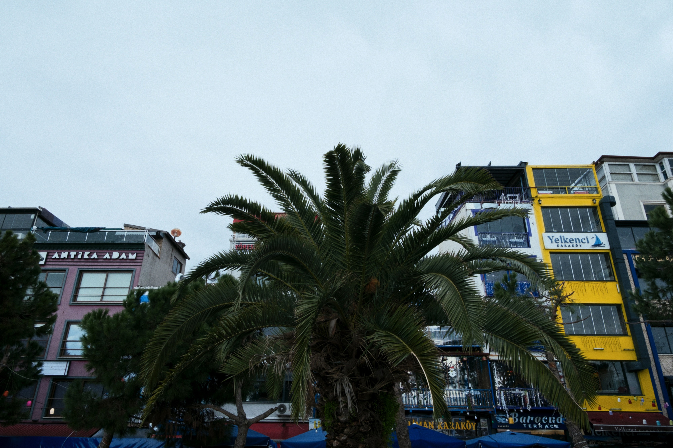 Beyoğlu x Karakoy, Istanbul / Türkey AW26. Фотограф Юрин Евгений
