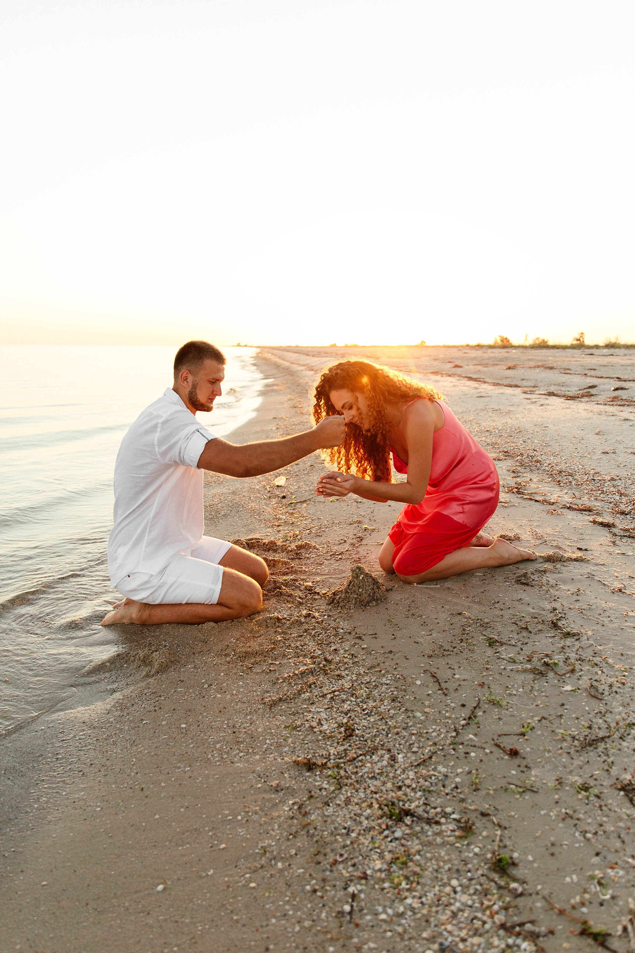 Красивая love story фотосессия на закате у моря. Свадебный фотограф и видеограф Краснодар, Ростов, Сочи, Новороссийск