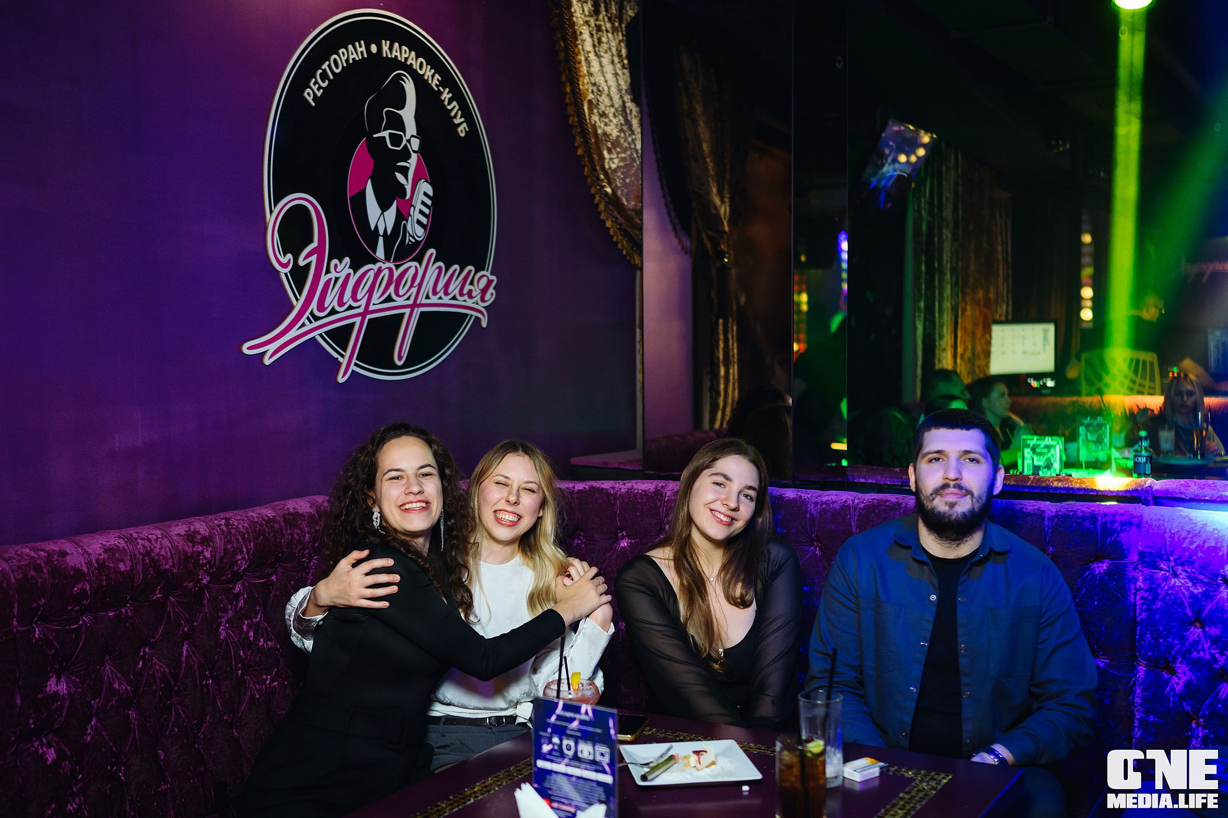Фоторепортаж из караоке-клуба Эйфория. One Media Life: фоторепортажи, фотоотчеты с мероприятий и заведений