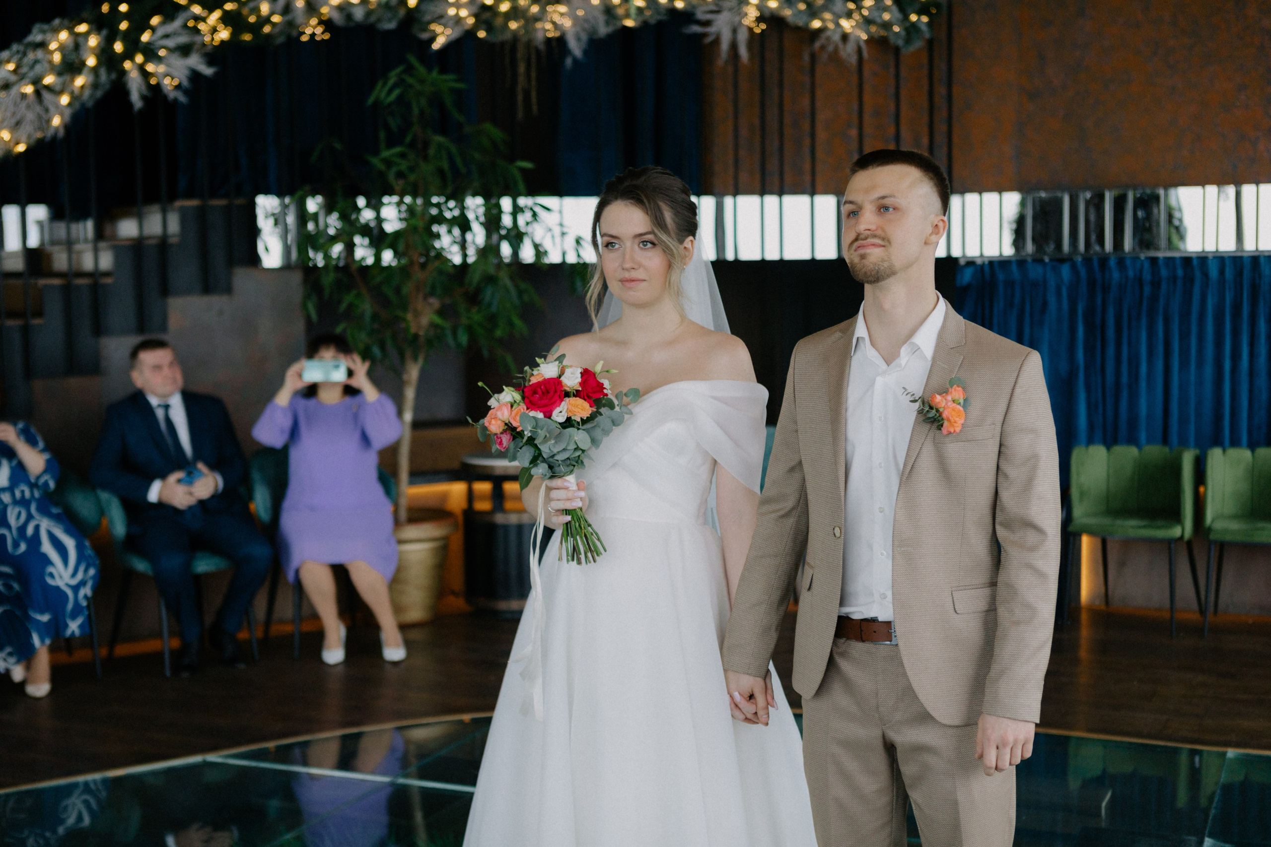 Ксюша и Илья. Утро в отеле роспись в Birds. Свадебный и портретный фотограф в Москве Анастасия Масюк