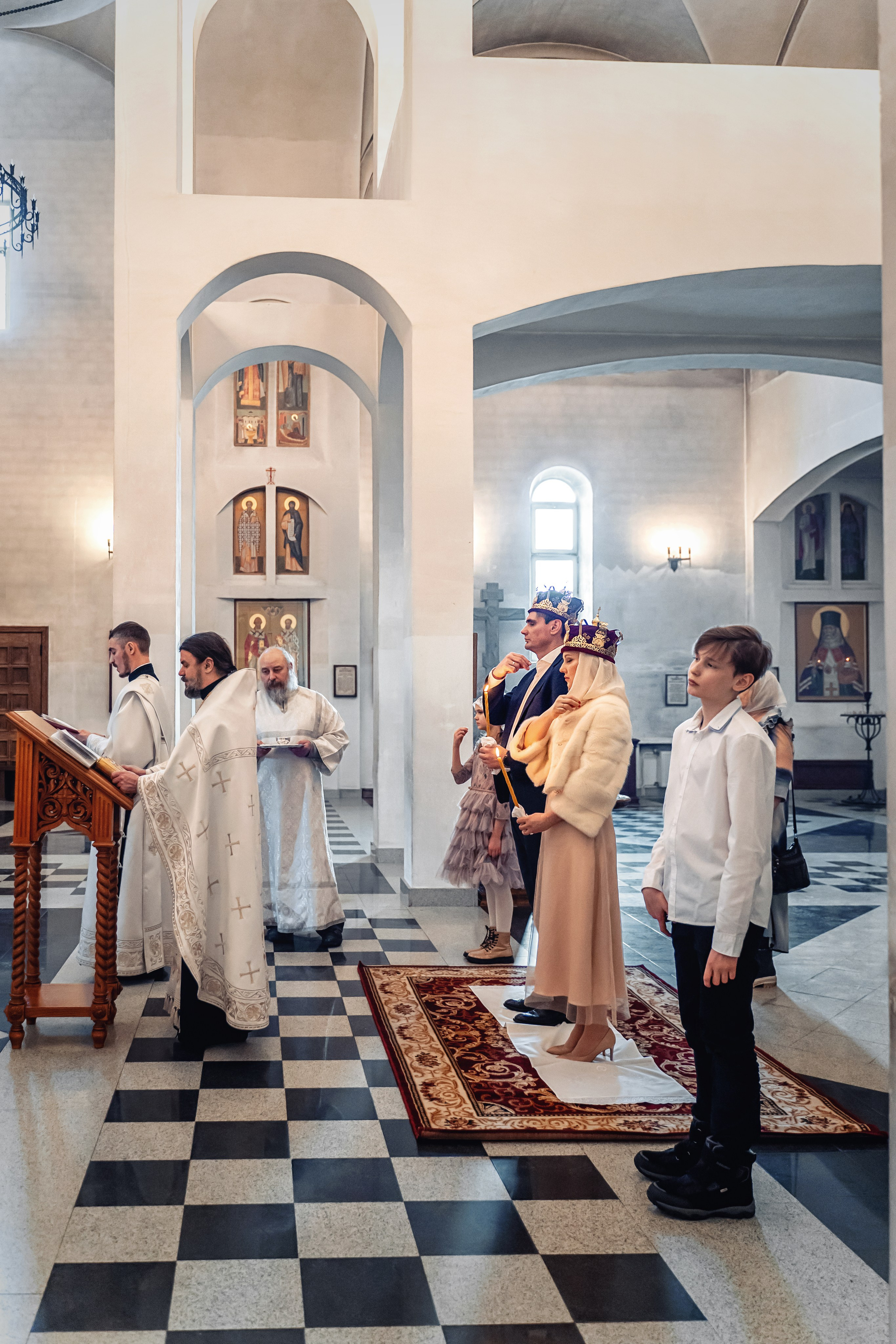 Фотограф на венчание в храме Сергия Радонежского на Ходынском поле. Фотограф \ Видеограф на Крещение, Венчание Москва| Семейные съемки