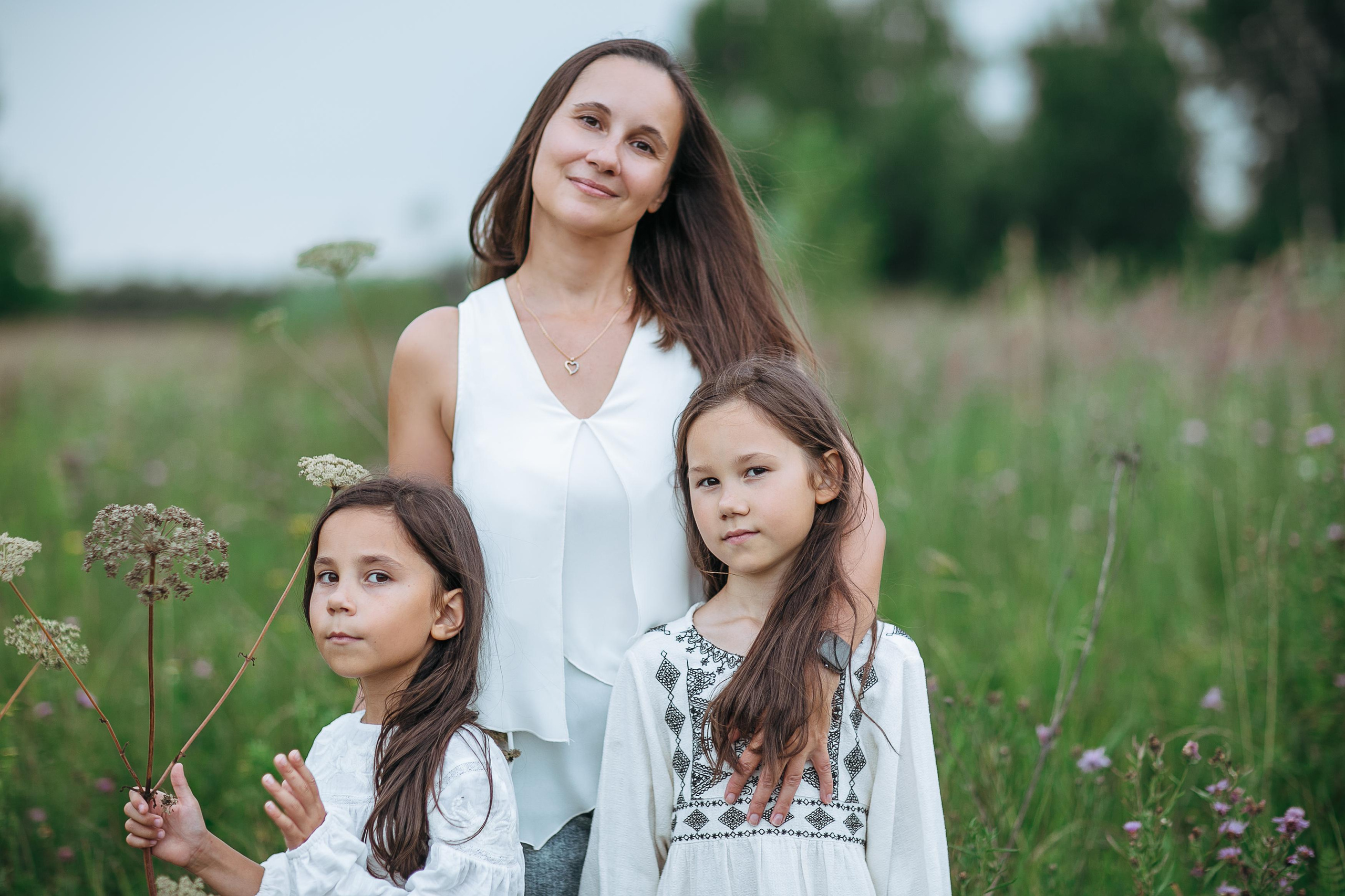 Летний вечер в деревне. Семейный и детский фотограф, женский портрет Москва Светлана Мертикова