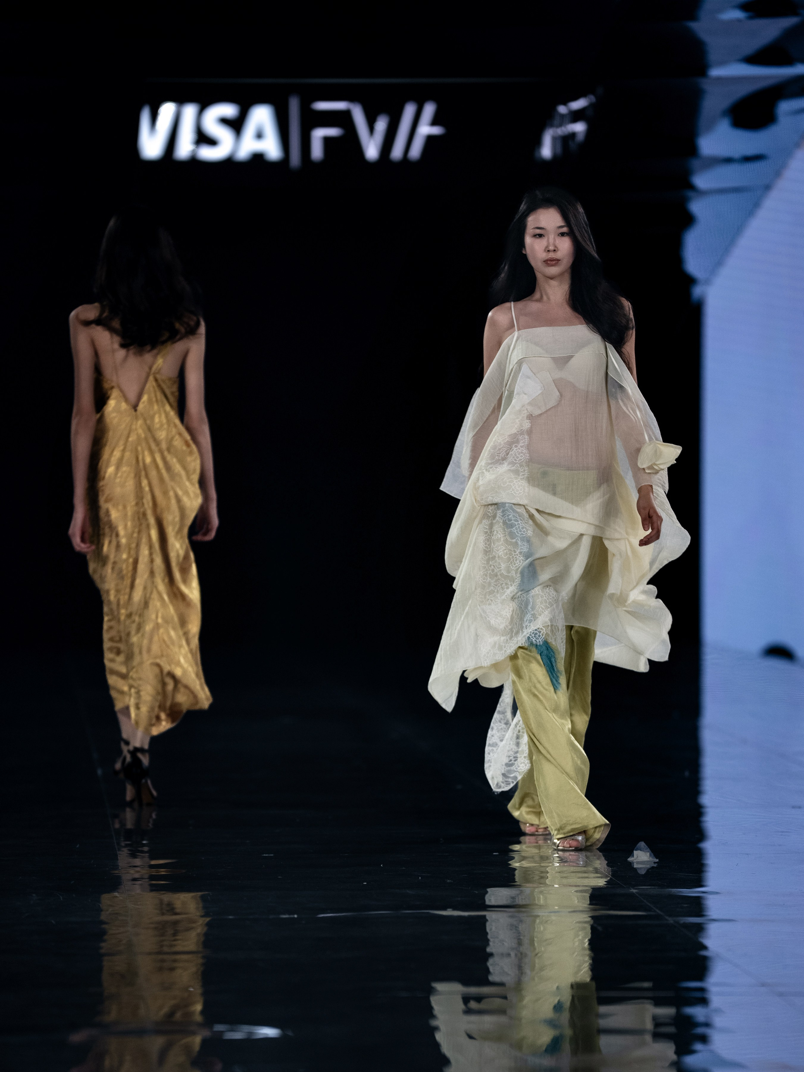 Visa Fashion Week Sako. Сайт Алматинского НЮ АРТ, будуар и фэшн фотографа Дениса Карпенко