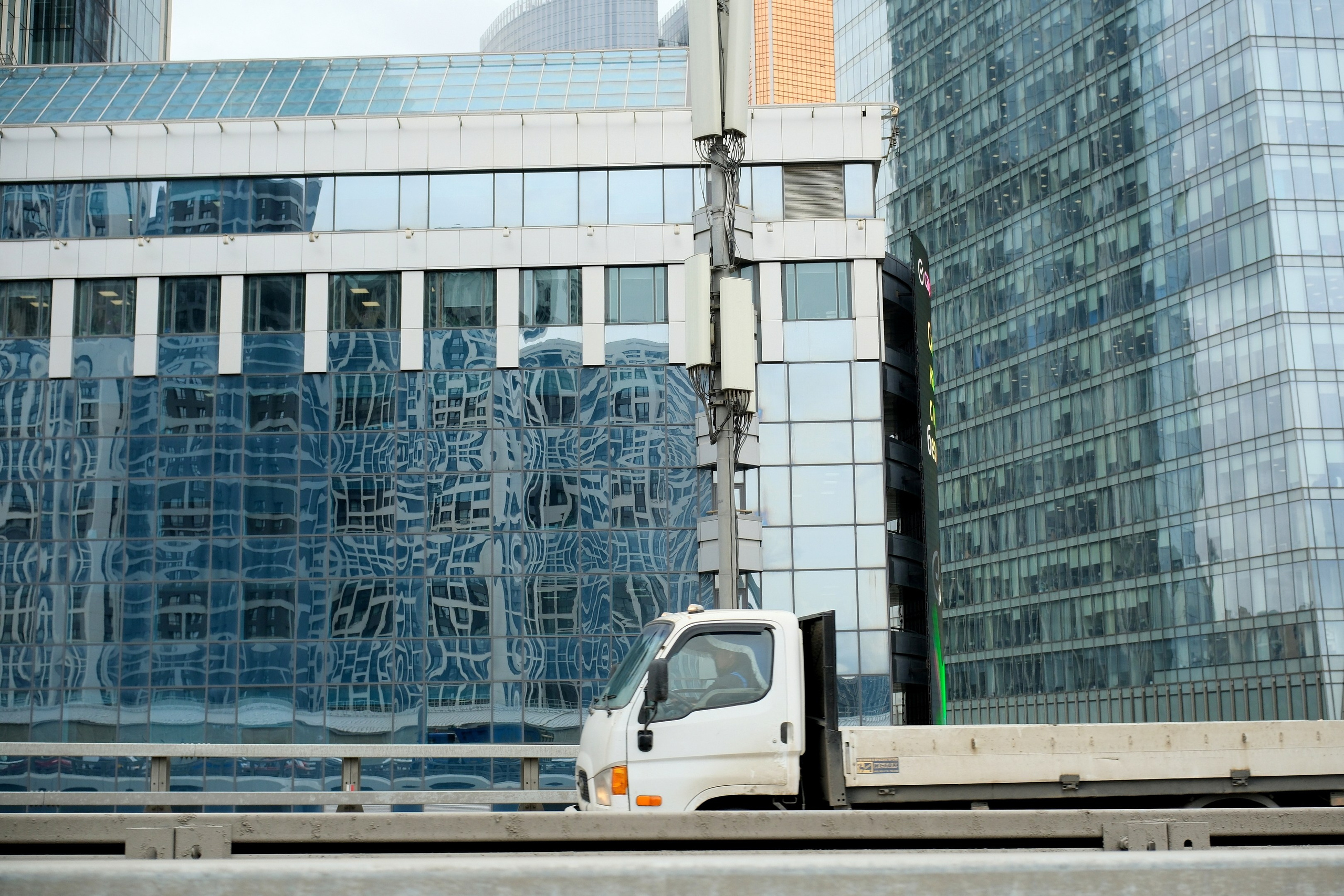 Улица, люди, жизнь…