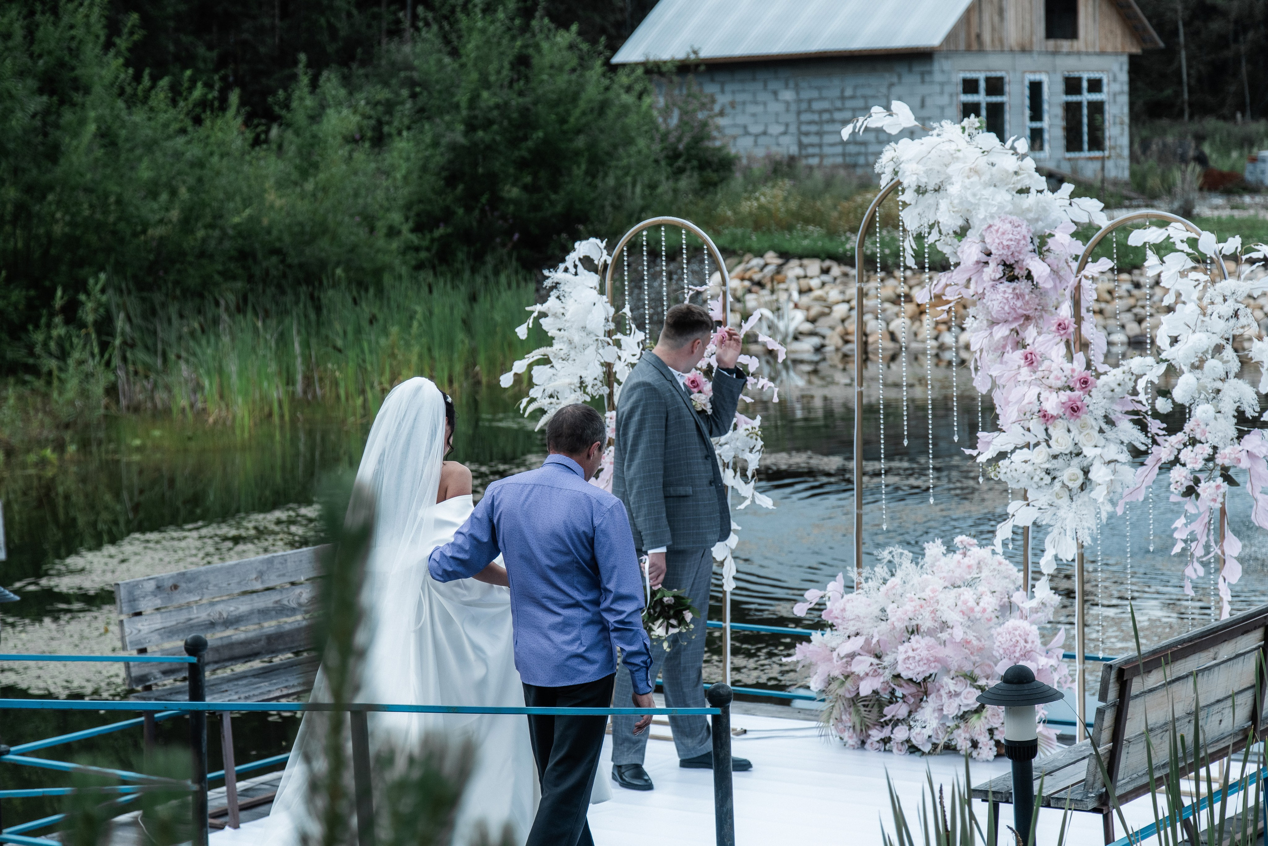 D & J. Street photographer