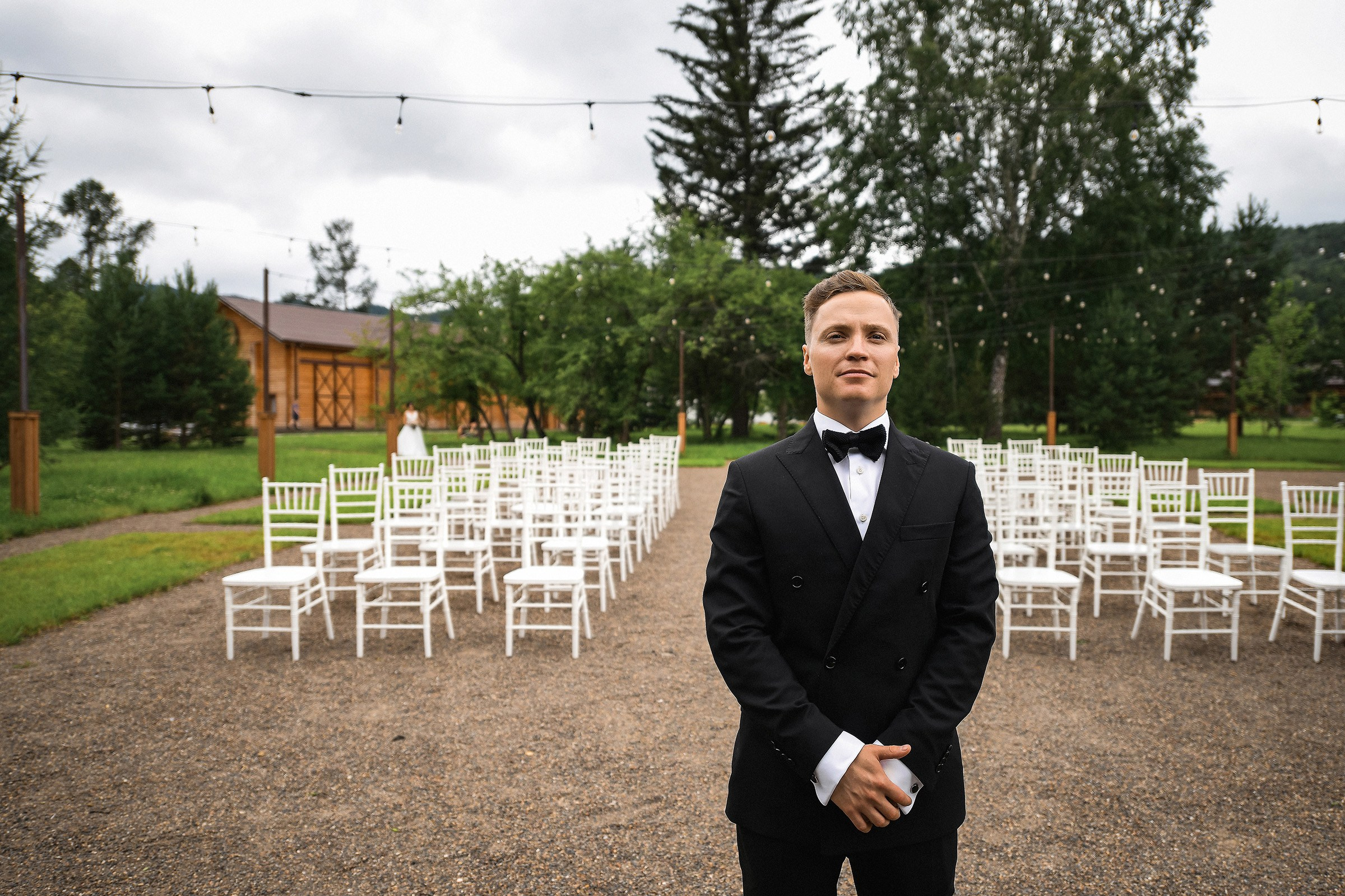 🌄 Демьян и Катя — свадьба в нацпарке "Столбы" | Веселый банкет и эпичные фото на скалах. 📸 Свадебный и семейный фотограф в Красноярске Тихомиров Евгений | 17 лет опыта | 800+ свадеб