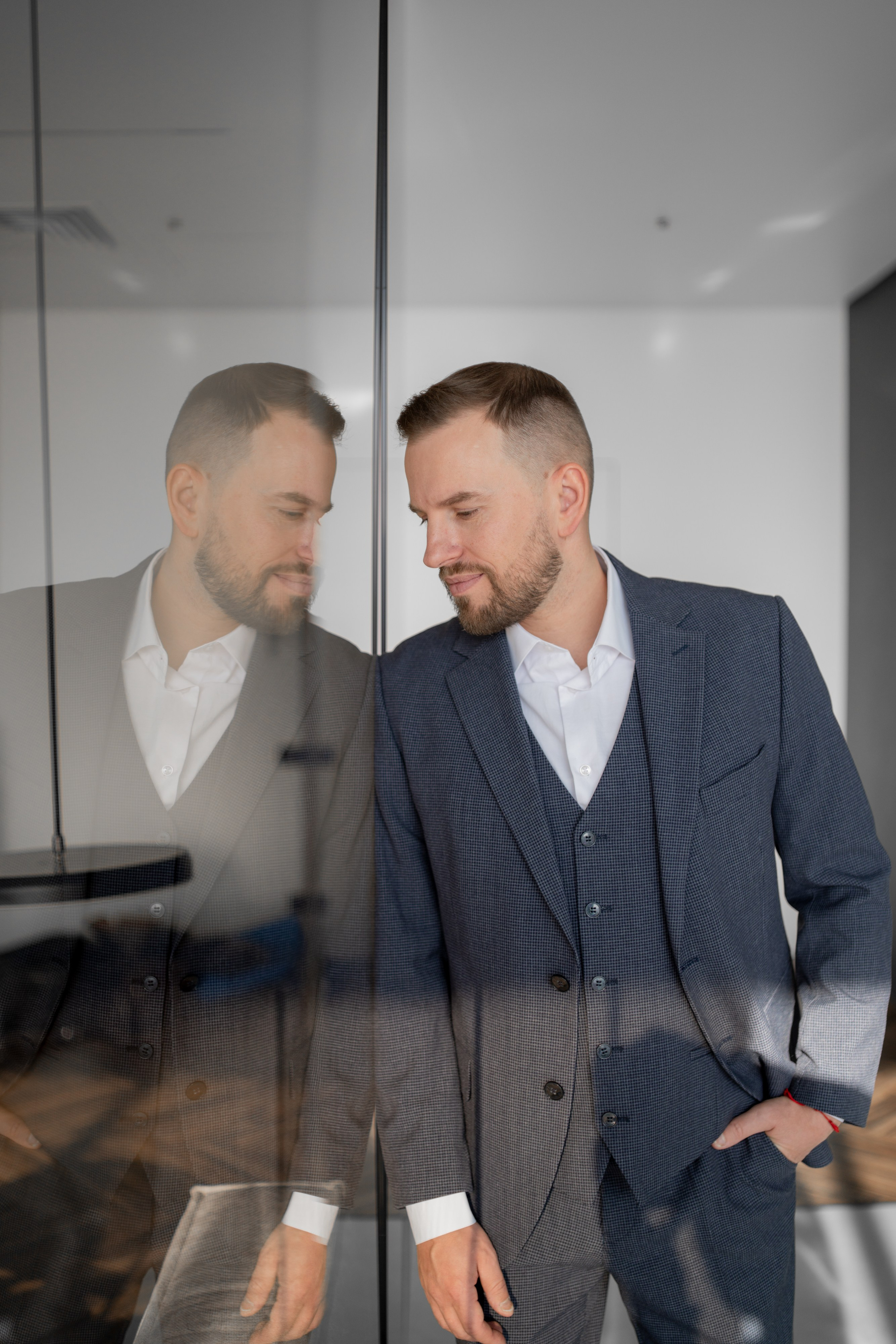 имиджевая сьемка мужчин в санкт-петербурге стильное фото мужчины в фотостудии Арт плэйс фактура на площади конституции