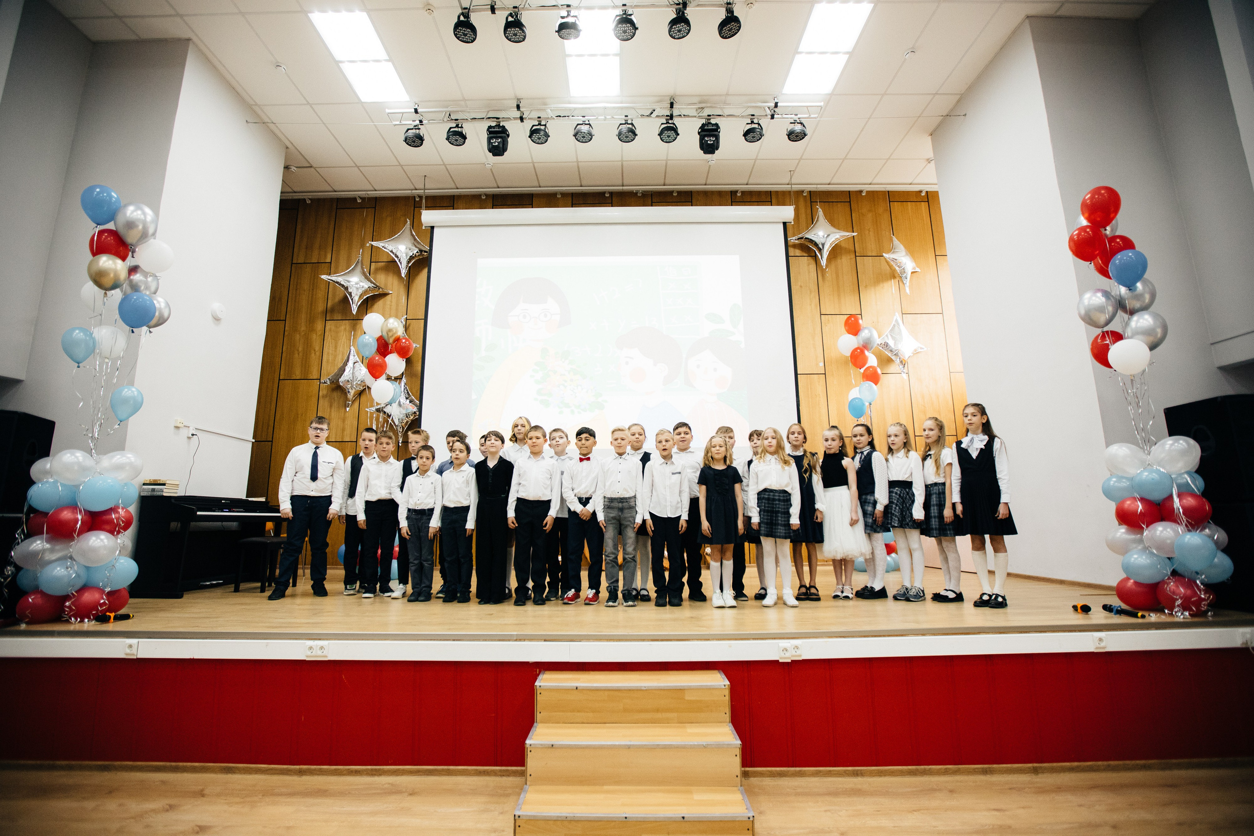 Выпускной 4 класс. Женский и репортажный фотограф Москва Натали Смирнова