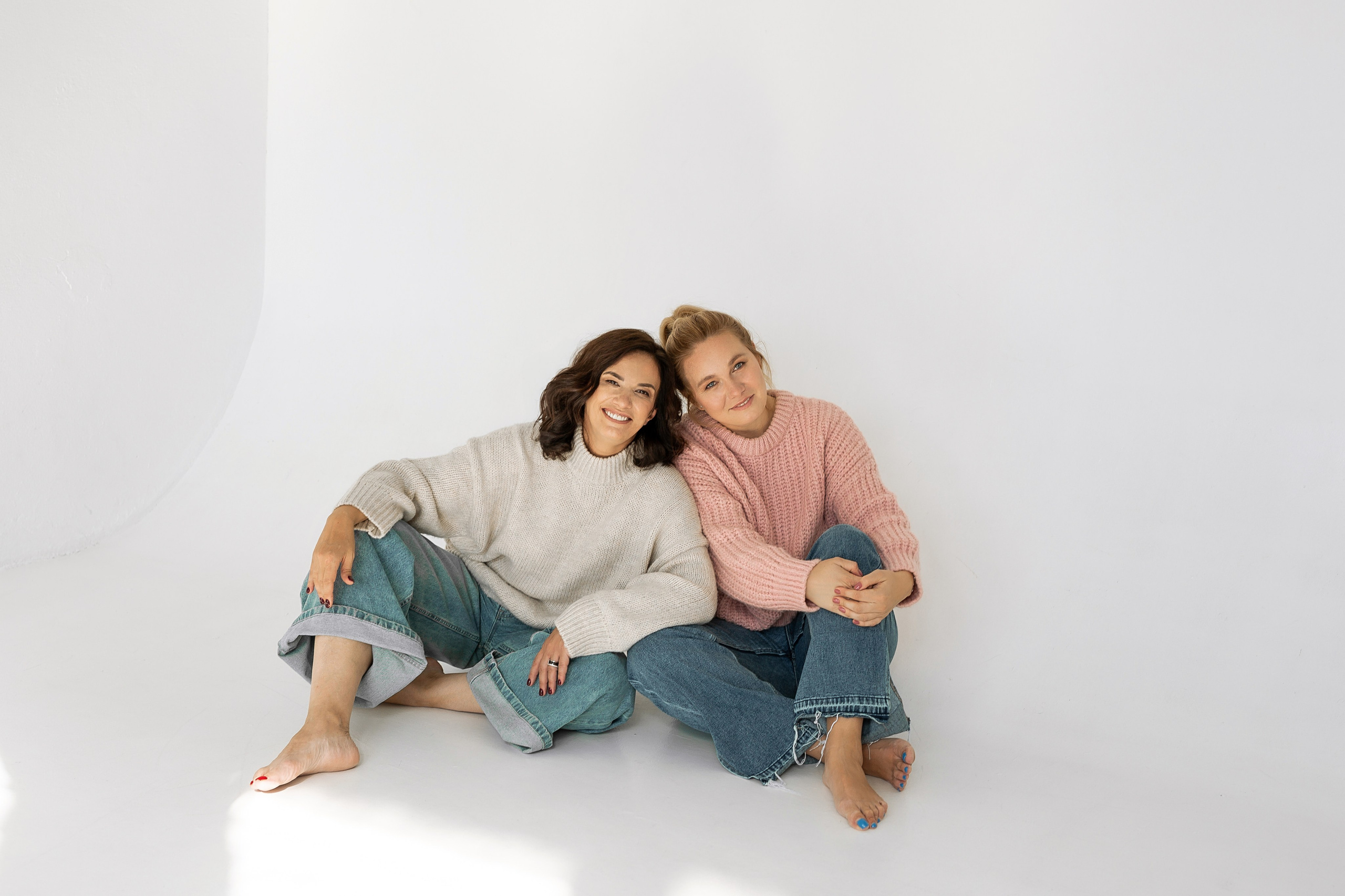 Татьяна и Анжела, владельцы актёрского и модельного агентства. Семейный фотограф в Москве Марина Петра