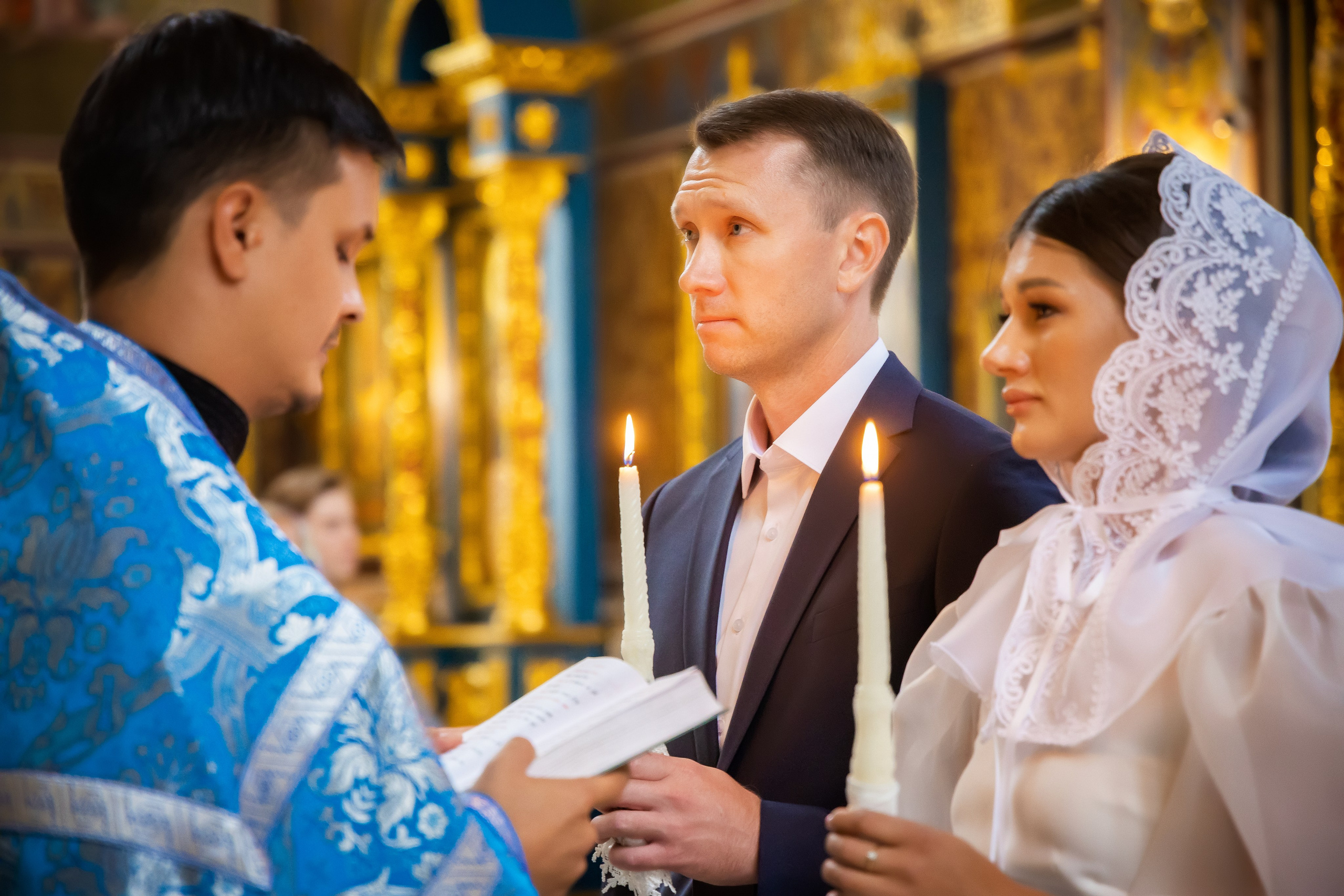 В Храме. Семейный и Свадебный фотограф в Астане Александр Астапов