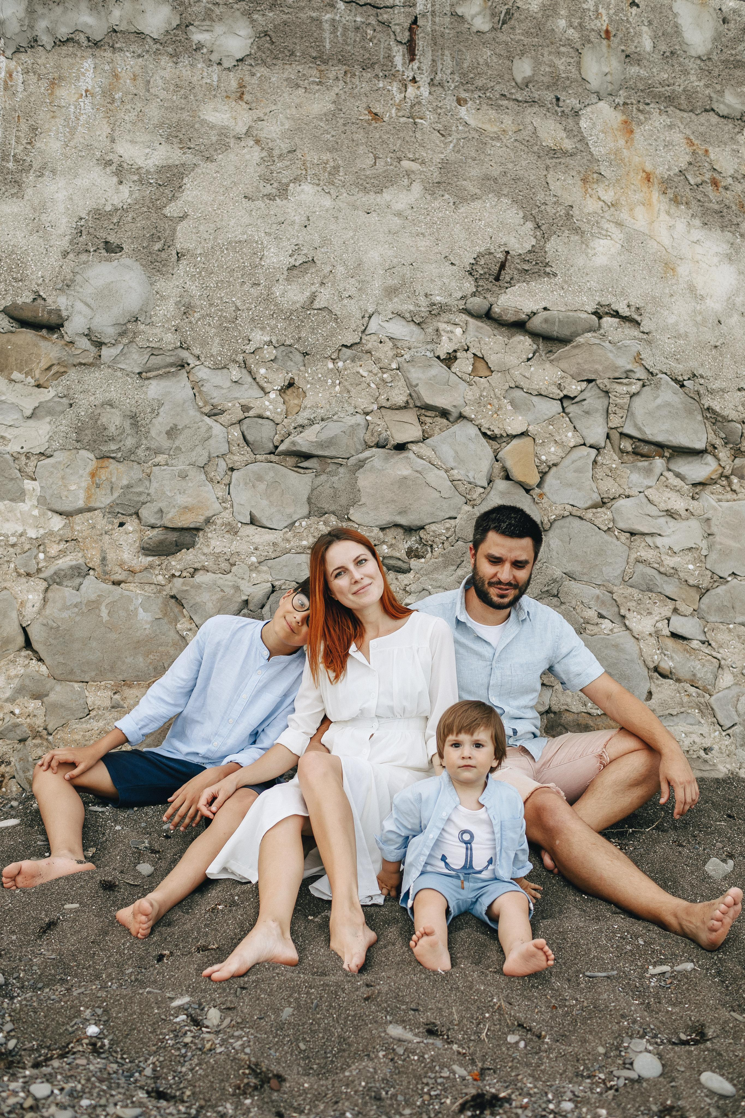 Крым, прогулка семьи у моря. Крым фото, отдых Крым, Севастополь фото, Свадьба фото, Олег Горбатко