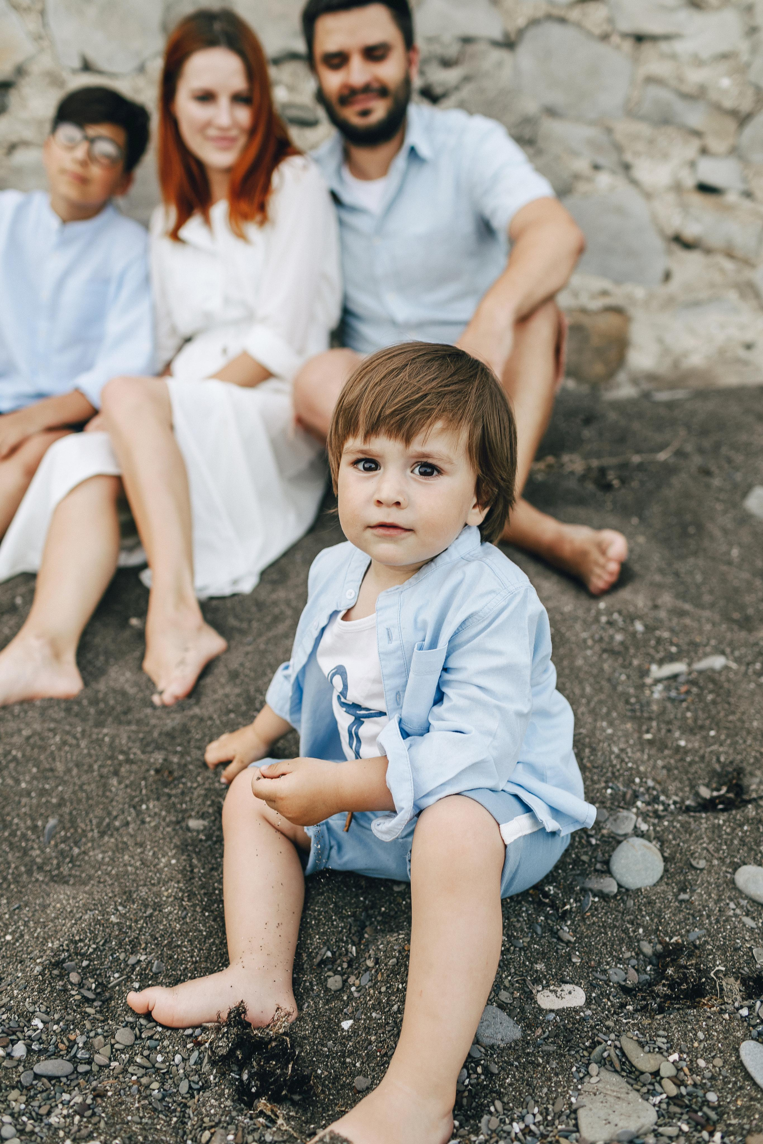 Крым, прогулка семьи у моря. Крым фото, отдых Крым, Севастополь фото, Свадьба фото, Олег Горбатко